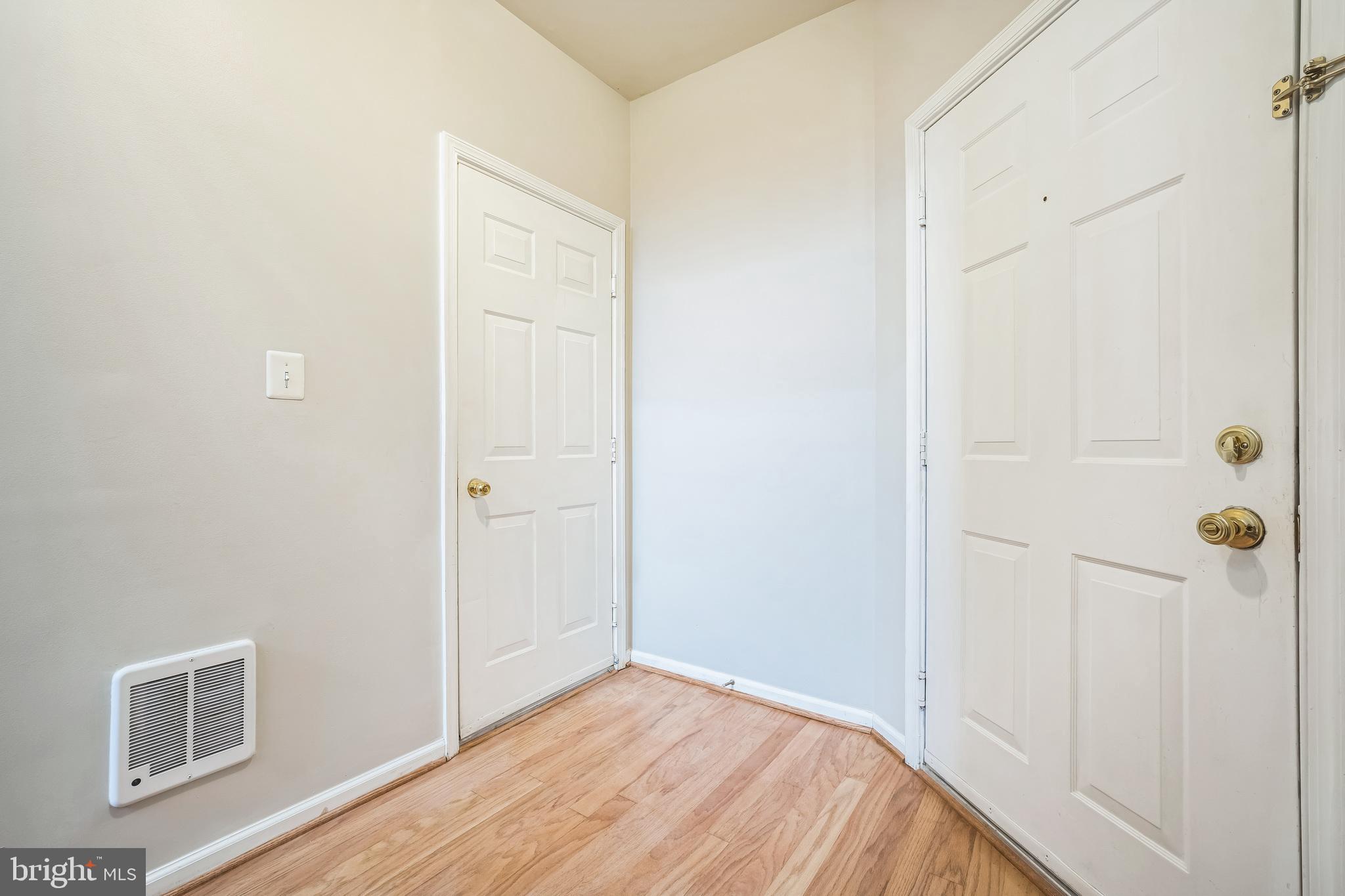 WILLOW OAKS - Residential Lease