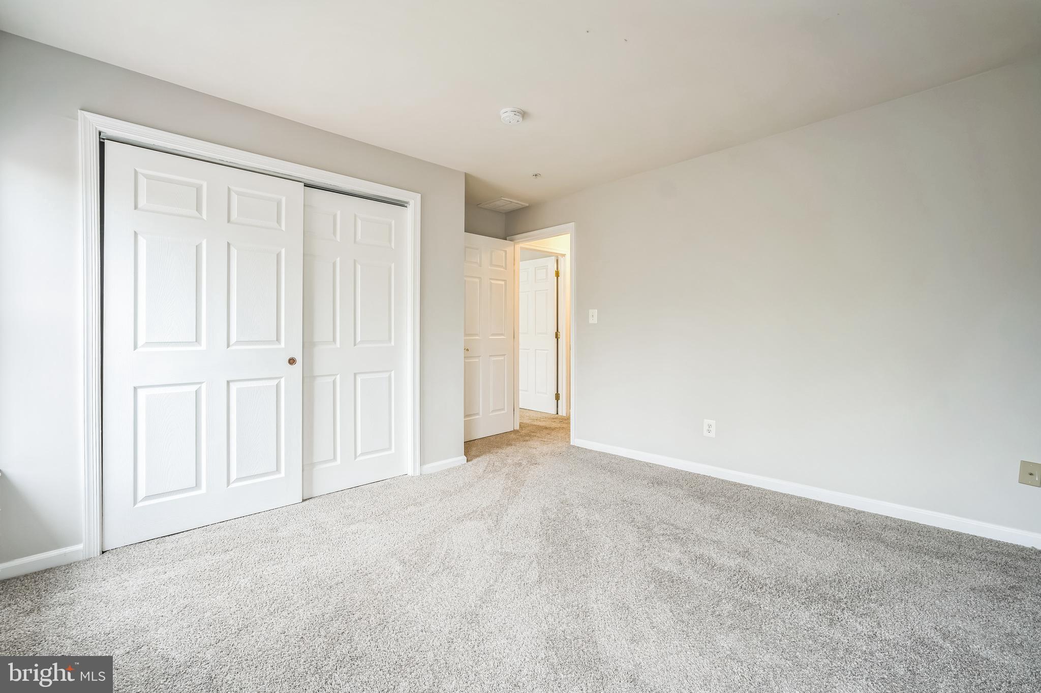 WILLOW OAKS - Residential Lease