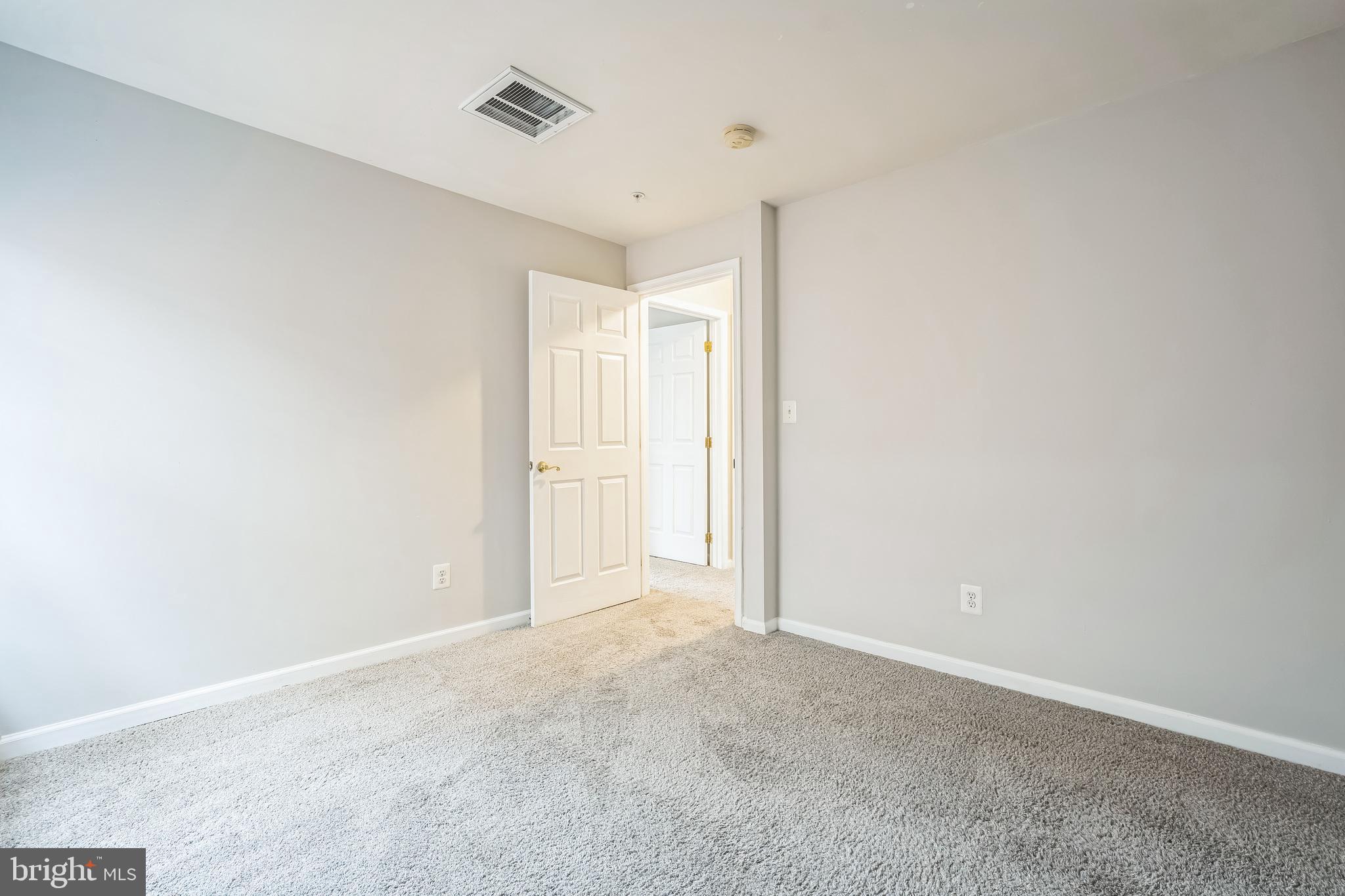 WILLOW OAKS - Residential Lease