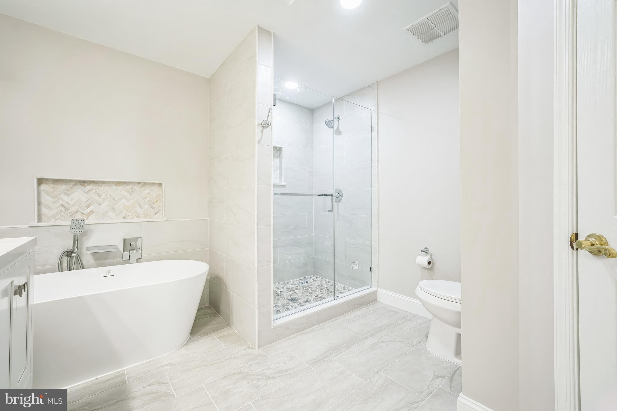 WILLOW OAKS - Residential Lease