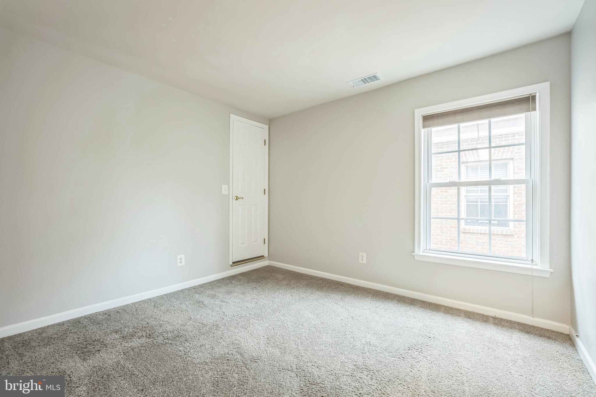 WILLOW OAKS - Residential Lease