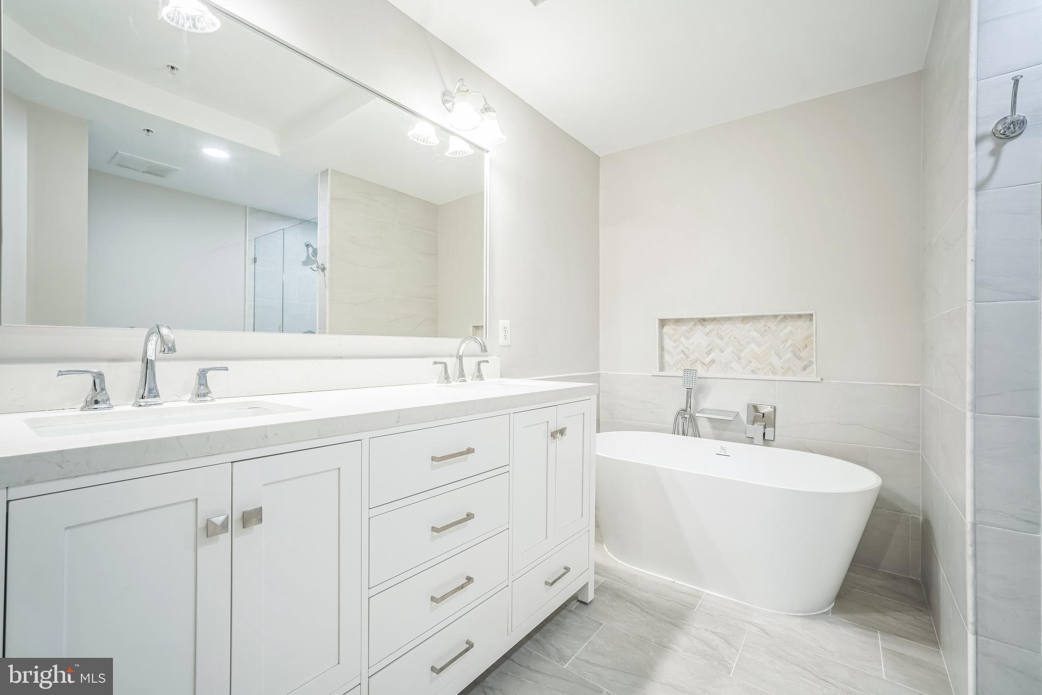 WILLOW OAKS - Residential Lease