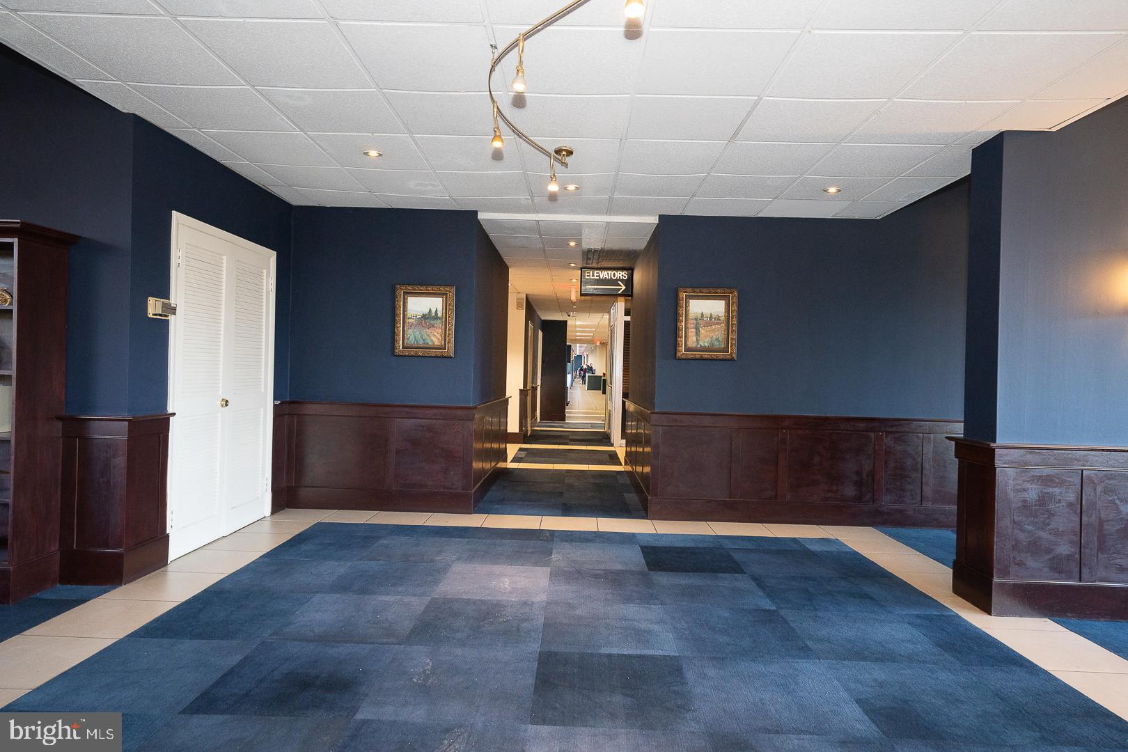 RADNOR HOUSE - Residential