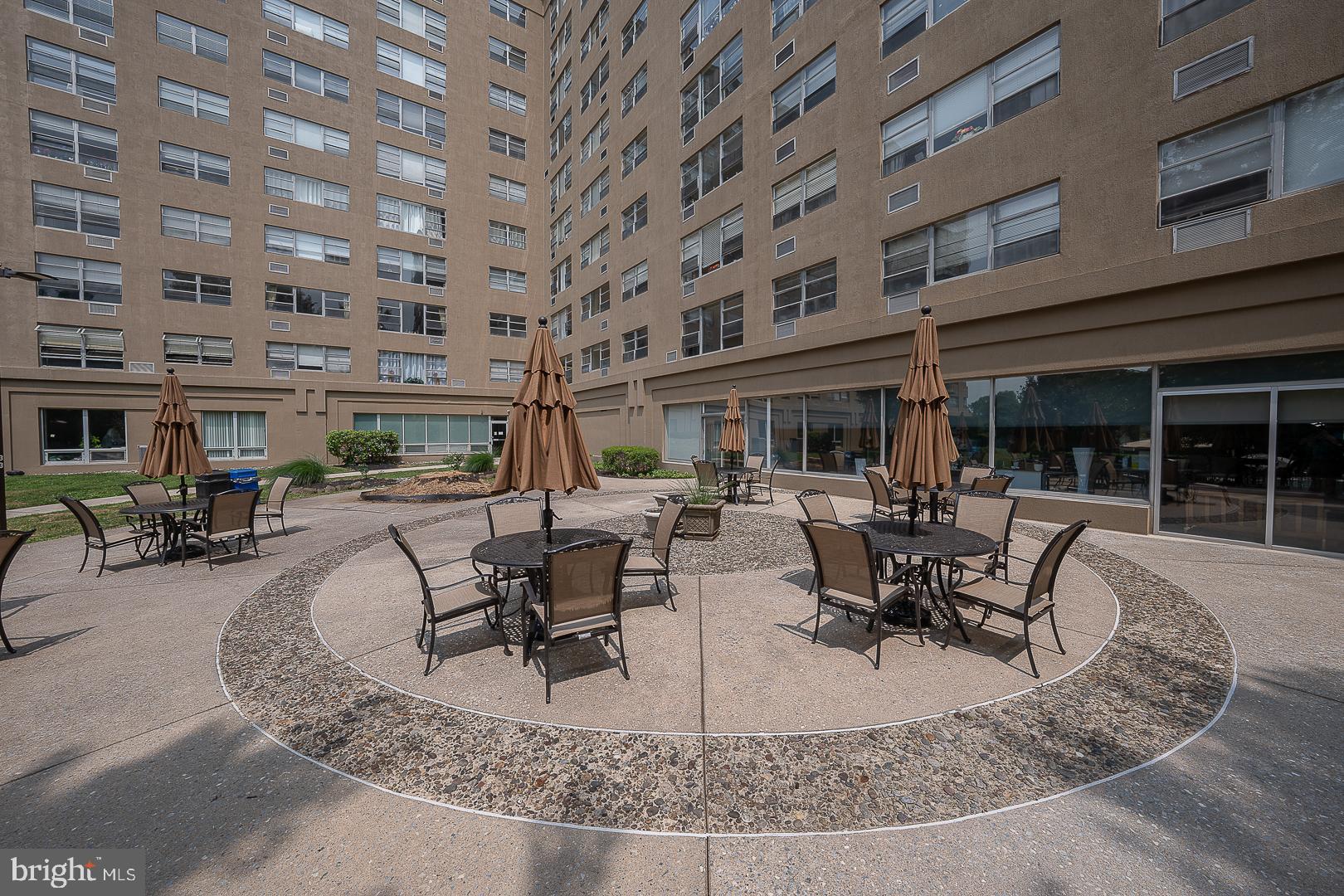 RADNOR HOUSE - Residential