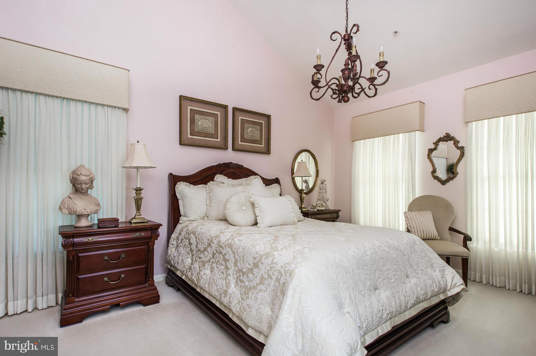 DEVONSHIRE - Residential