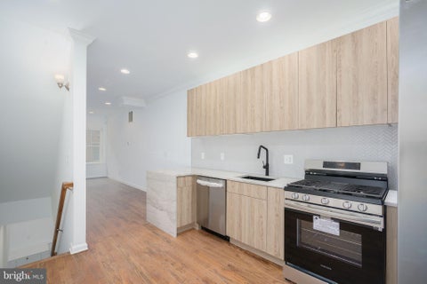 Townhouse For Rent - 1014 S Cleveland Street<br/> Philadelphia County, PHILADELPHIA, PA 19146
