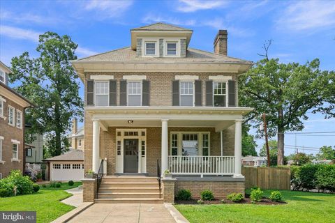 1501 HAMILTON STREET NW WASHINGTON DC 20011