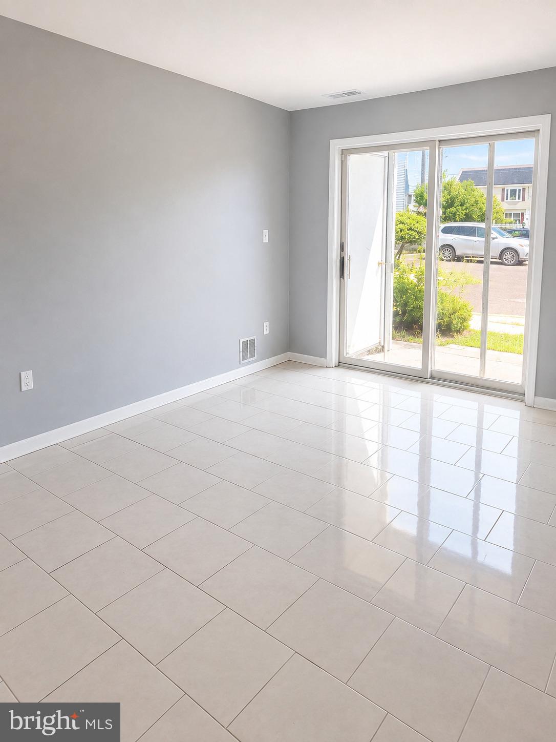 700 N FRANKLIN AVENUE 1105
