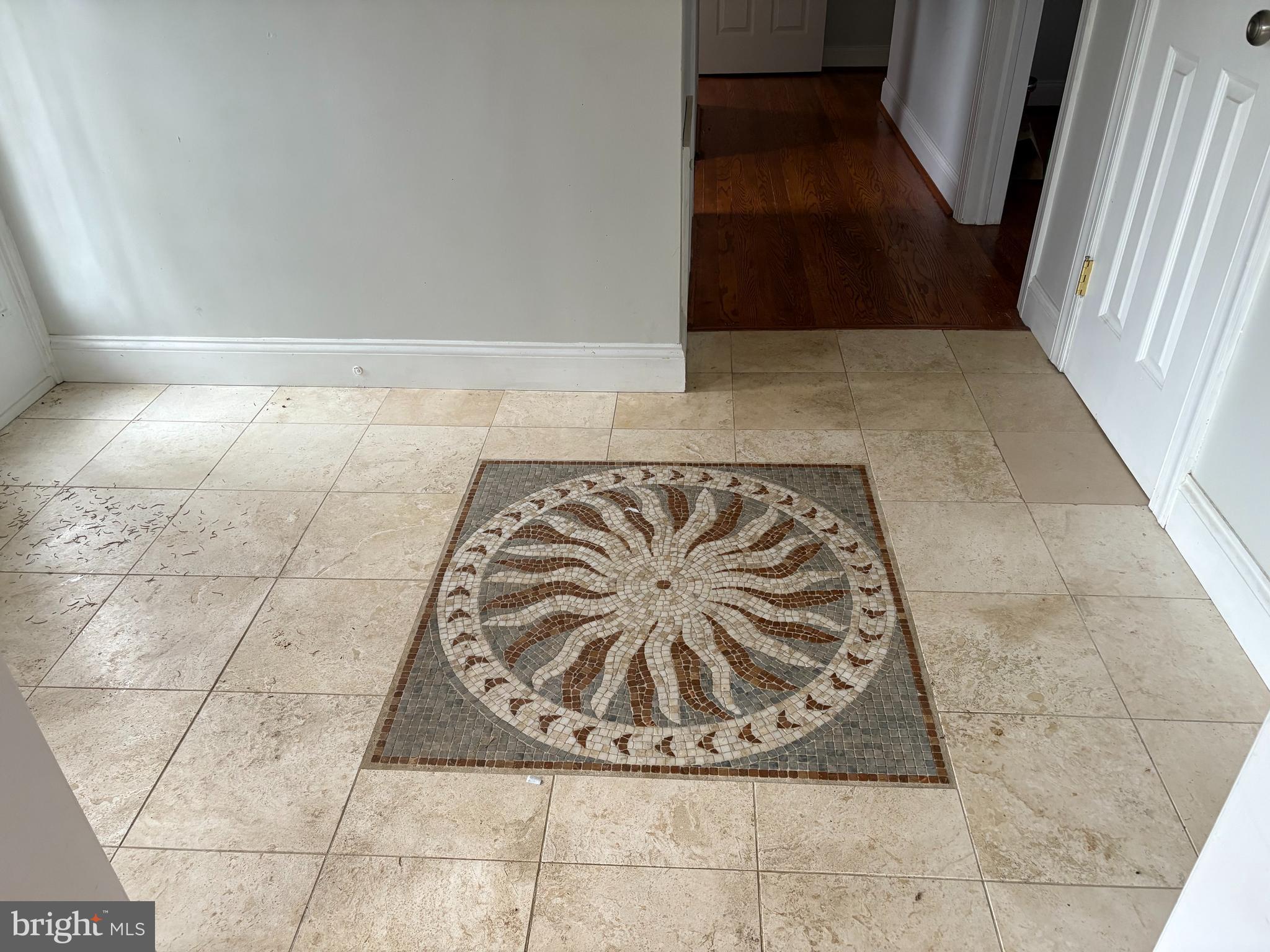 RADNOR HUNT - Residential