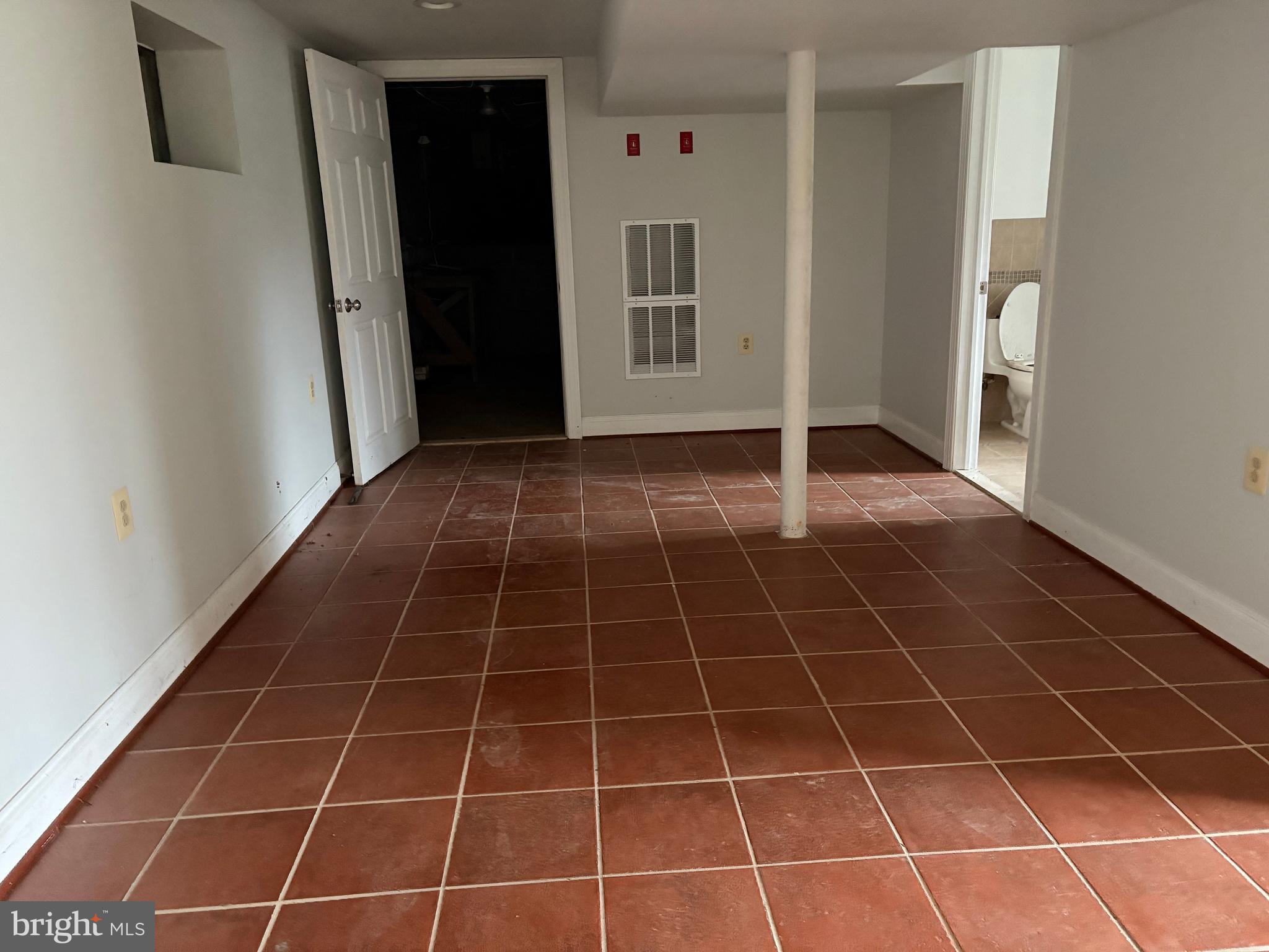 RADNOR HUNT - Residential