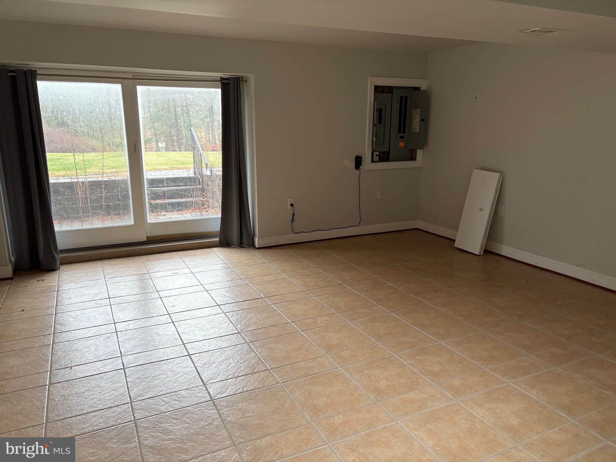 RADNOR HUNT - Residential