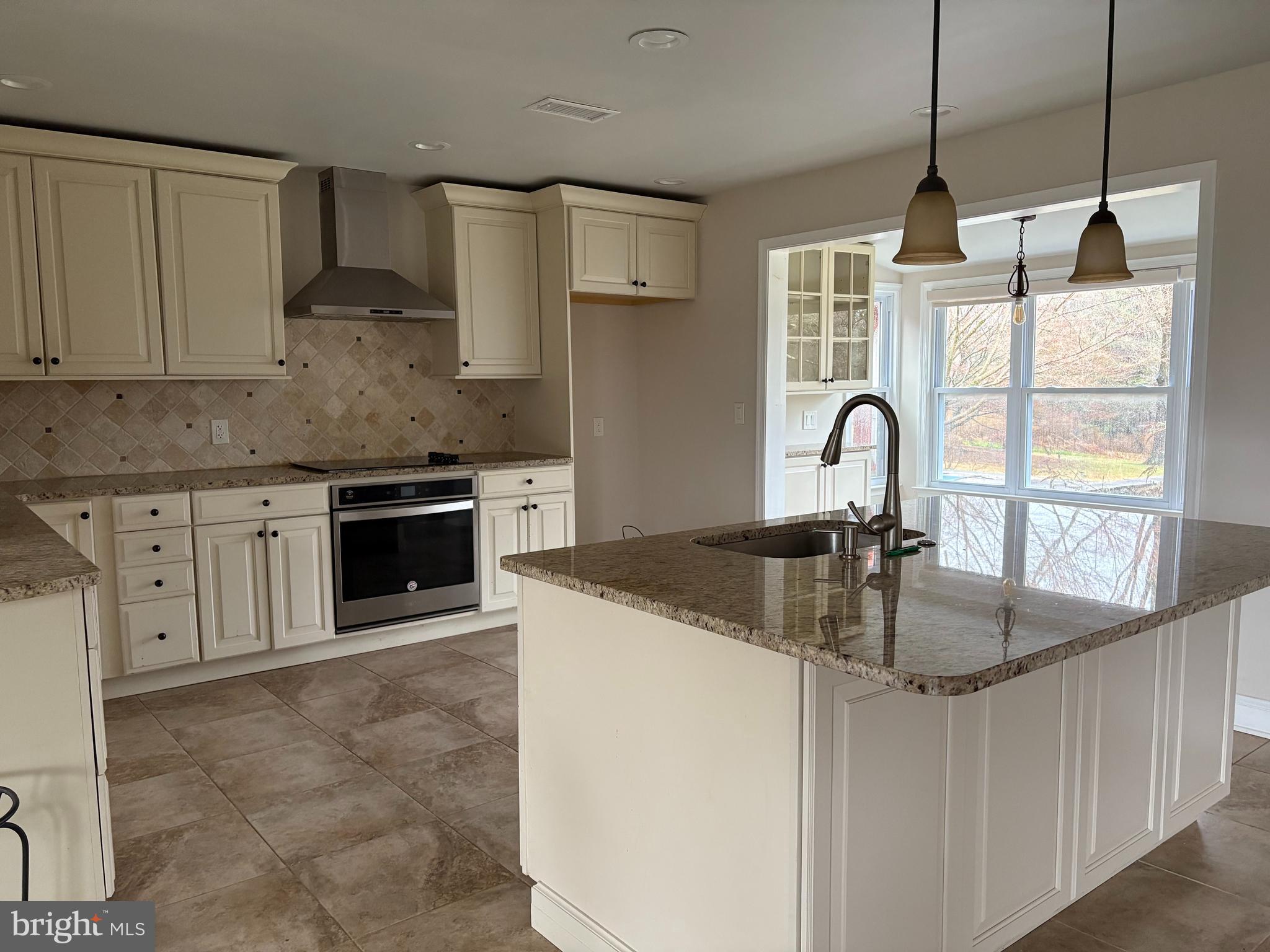 RADNOR HUNT - Residential