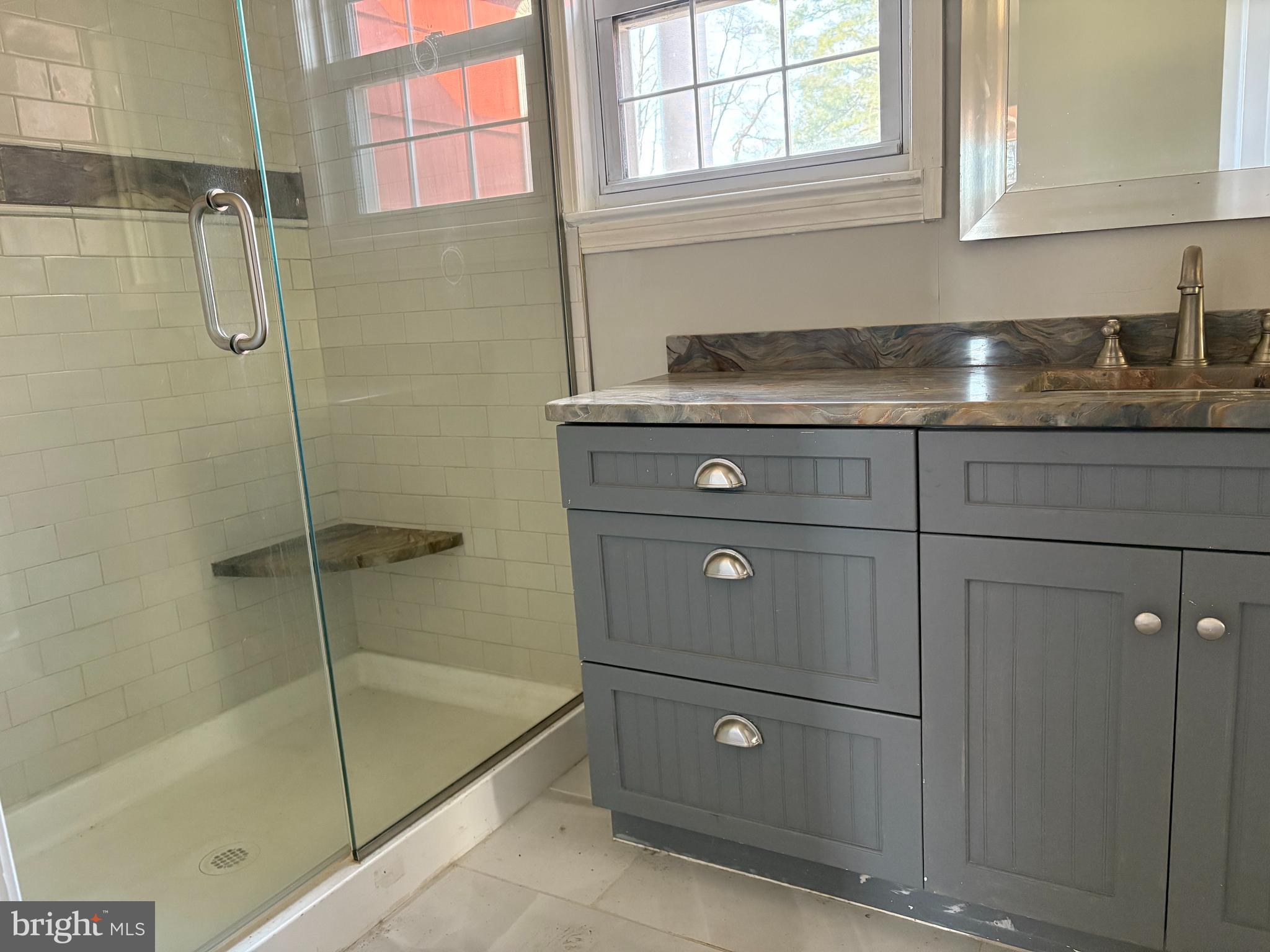 RADNOR HUNT - Residential