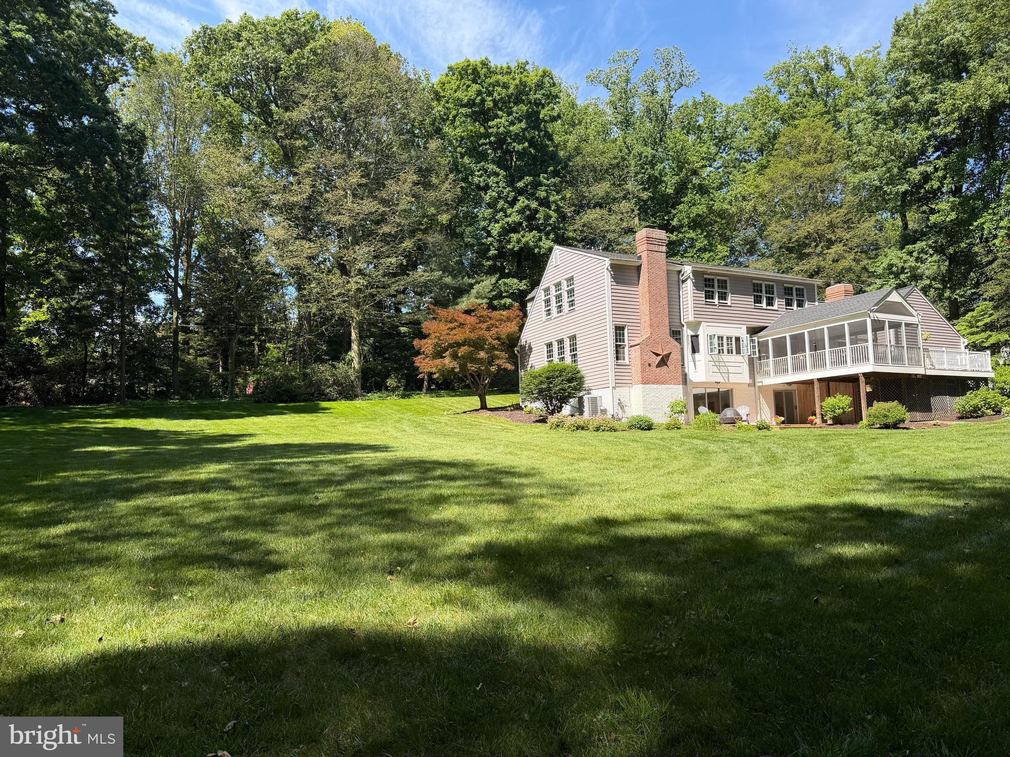 1109 E WHEEL ROAD