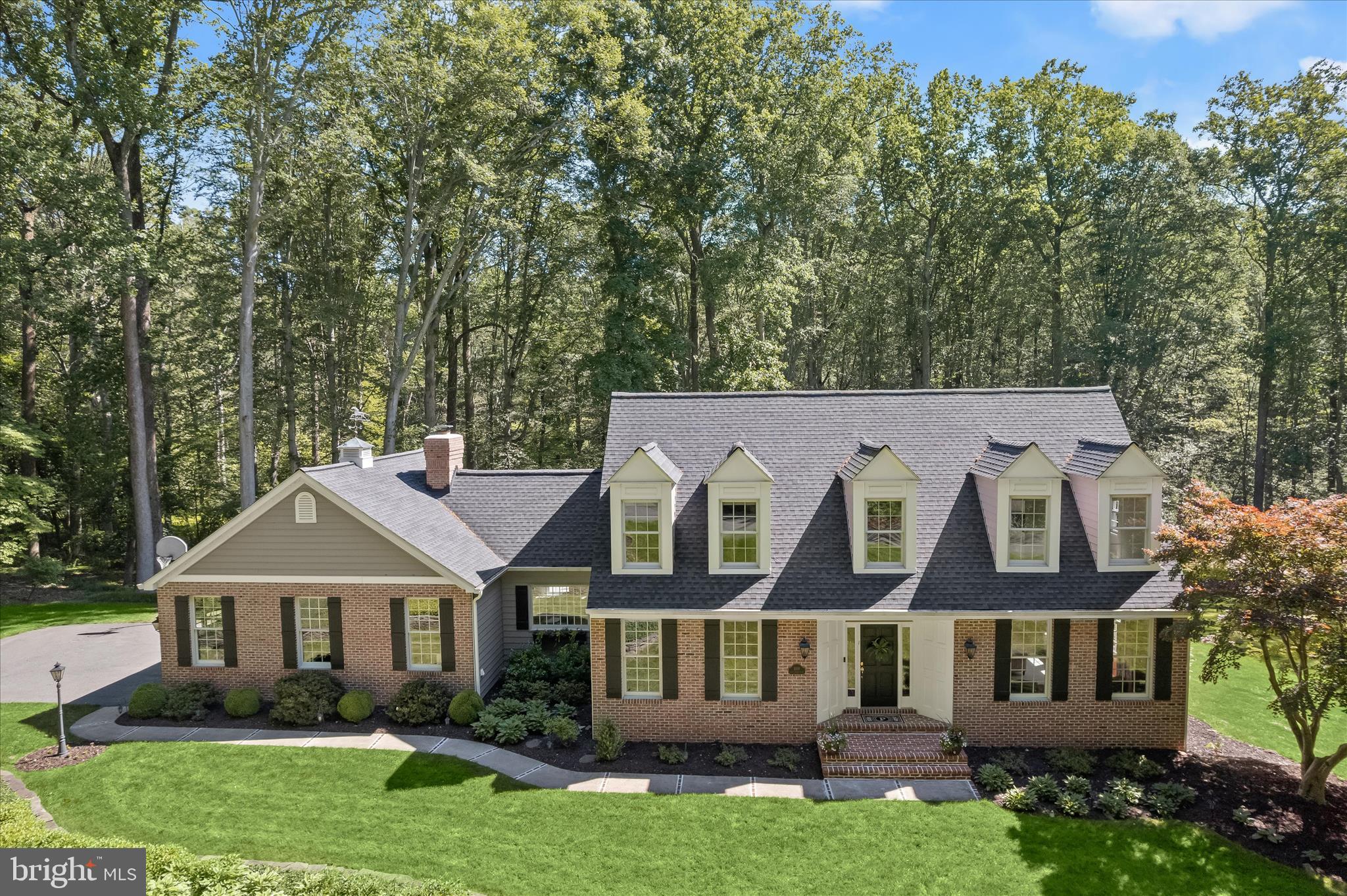 1109 E WHEEL ROAD