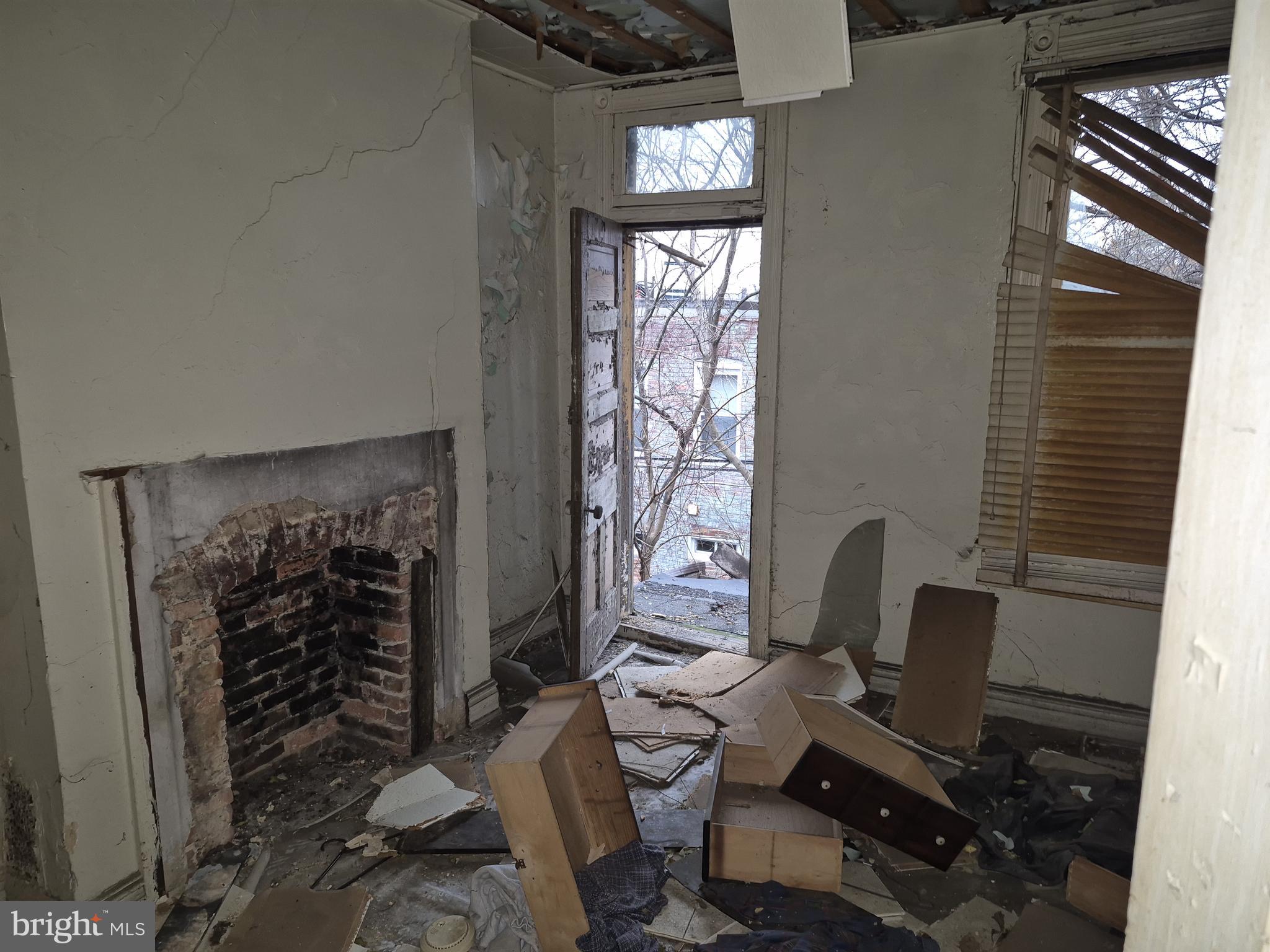 1832 W LANVALE STREET