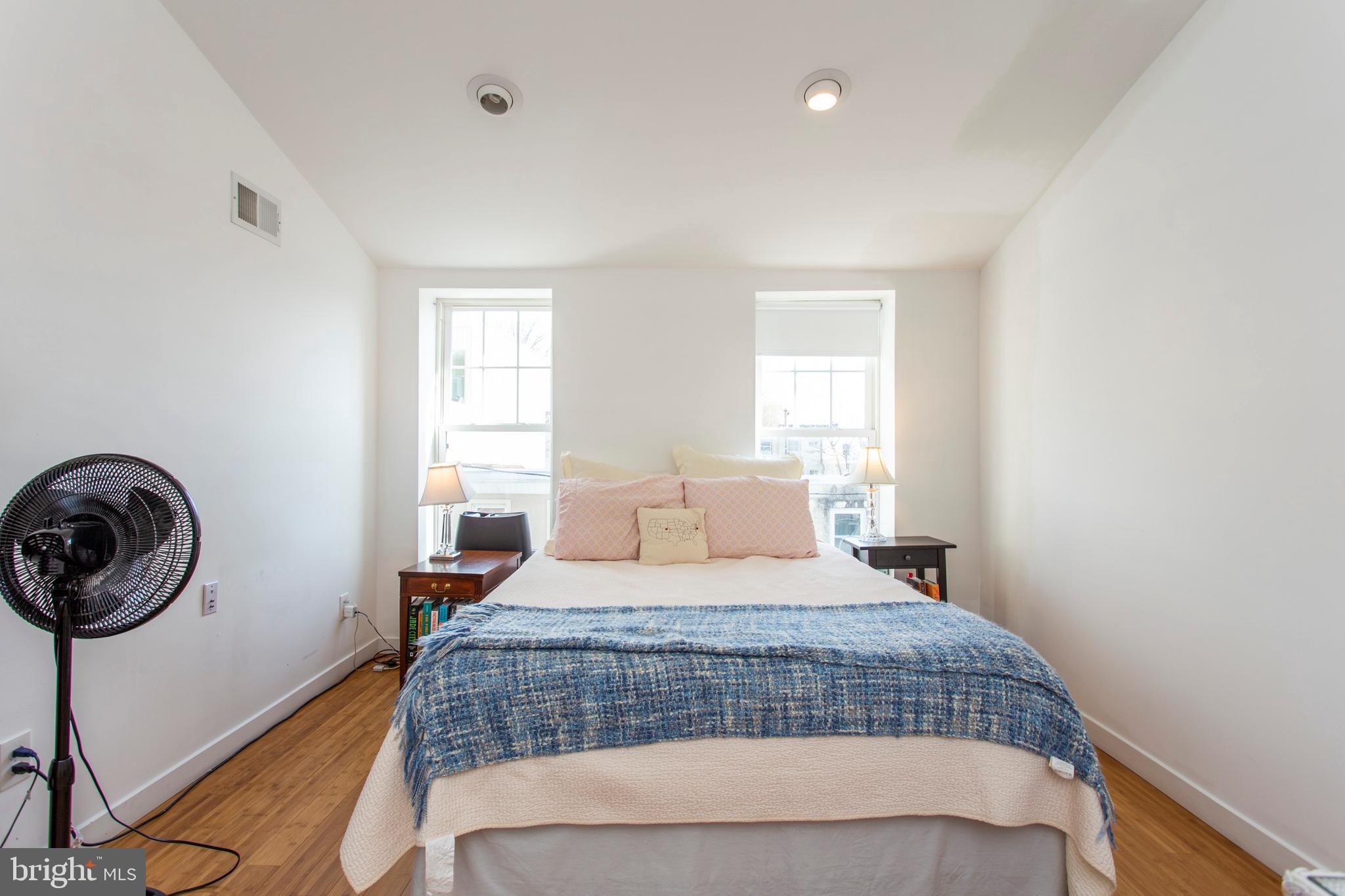 KENSINGTON - Residential