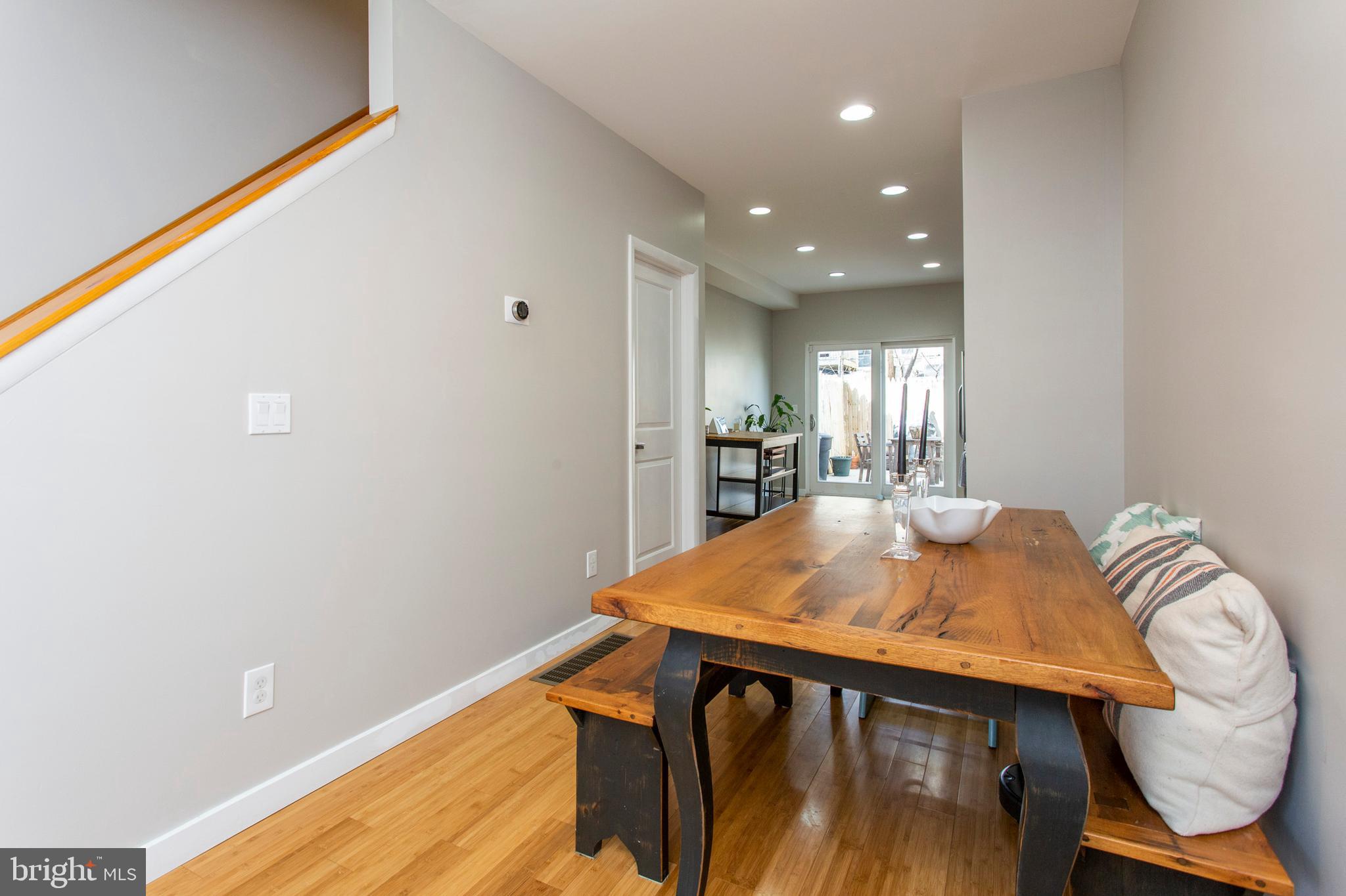 KENSINGTON - Residential