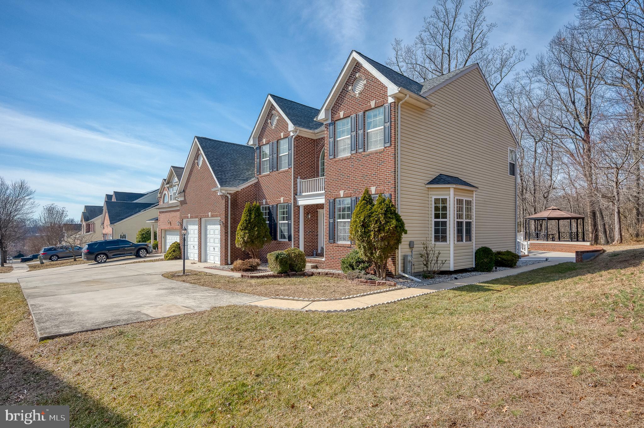 CEDAR LANE FARMS - Residential