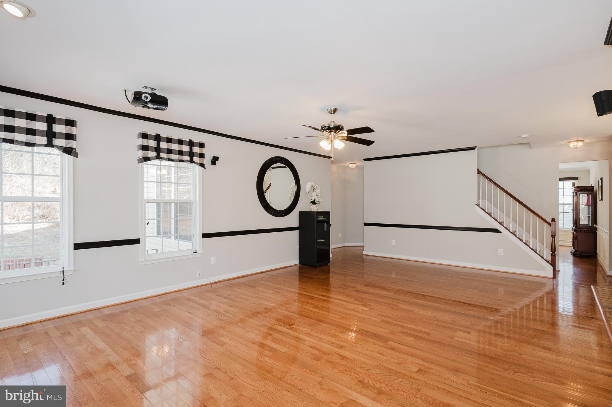 CEDAR LANE FARMS - Residential