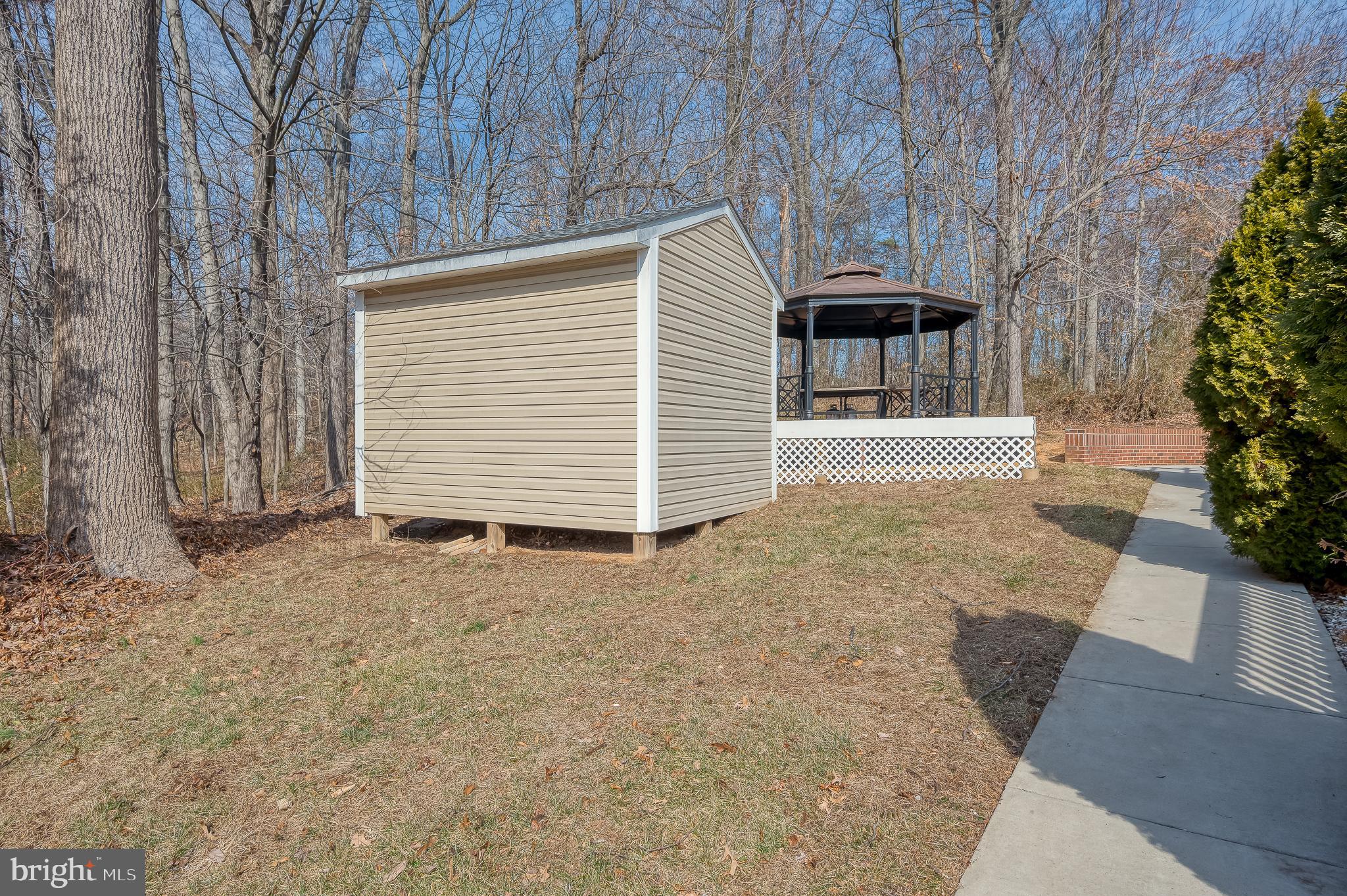 CEDAR LANE FARMS - Residential