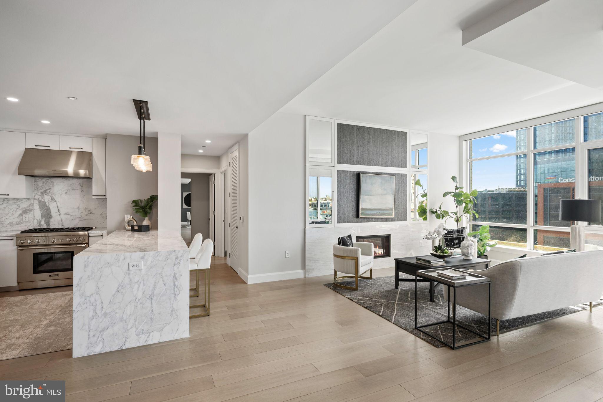 HARBOR EAST - Residential