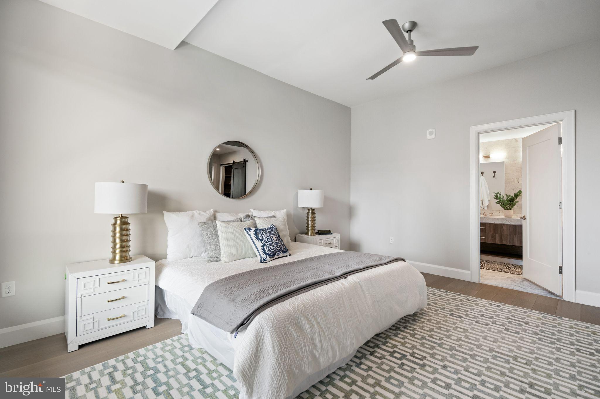 HARBOR EAST - Residential