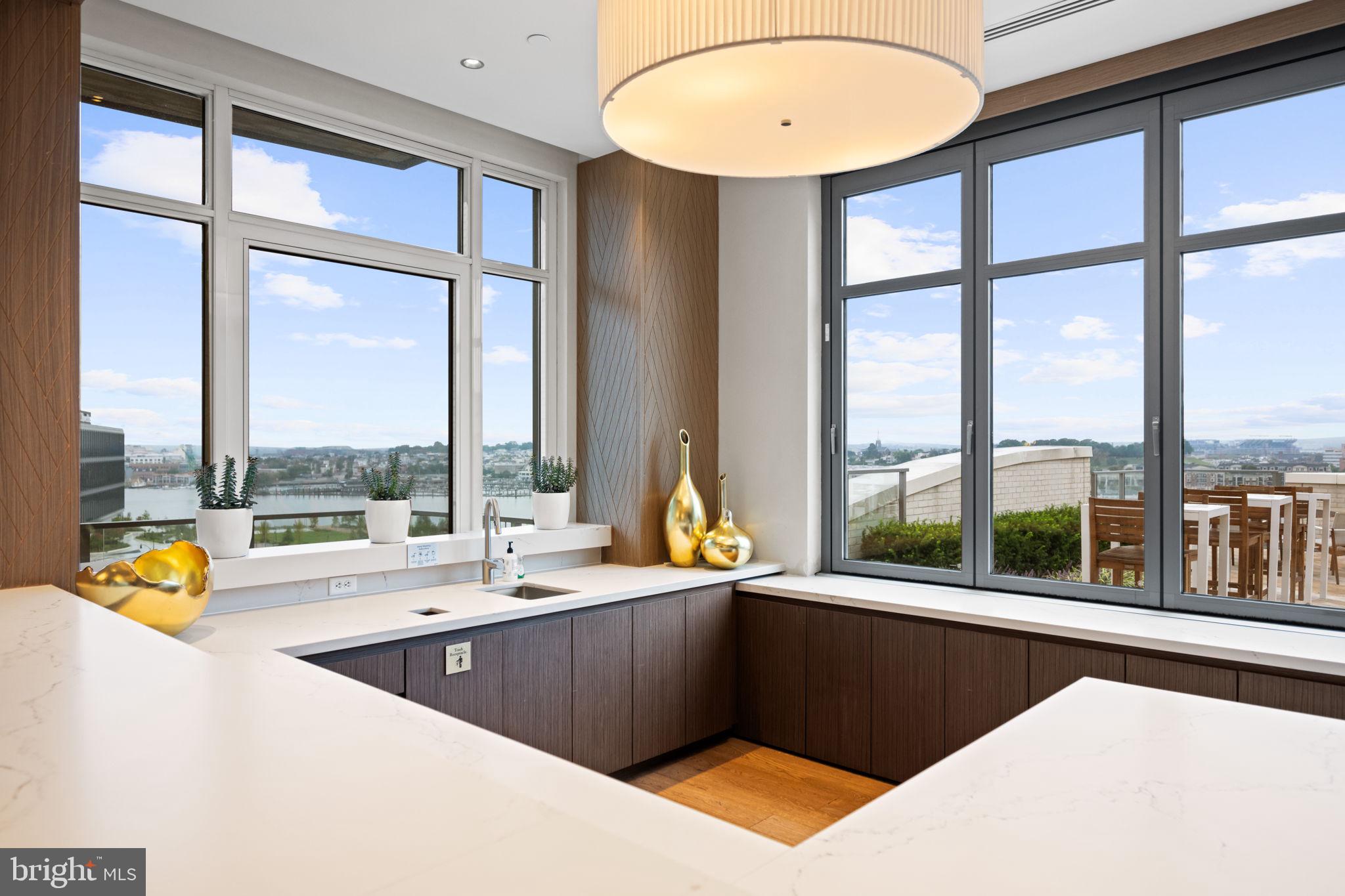 HARBOR EAST - Residential