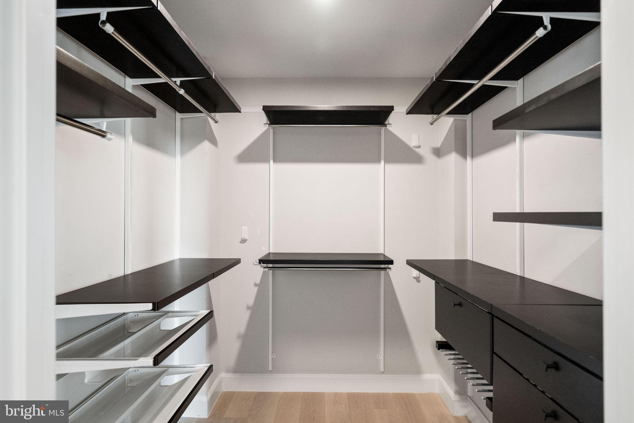 HARBOR EAST - Residential