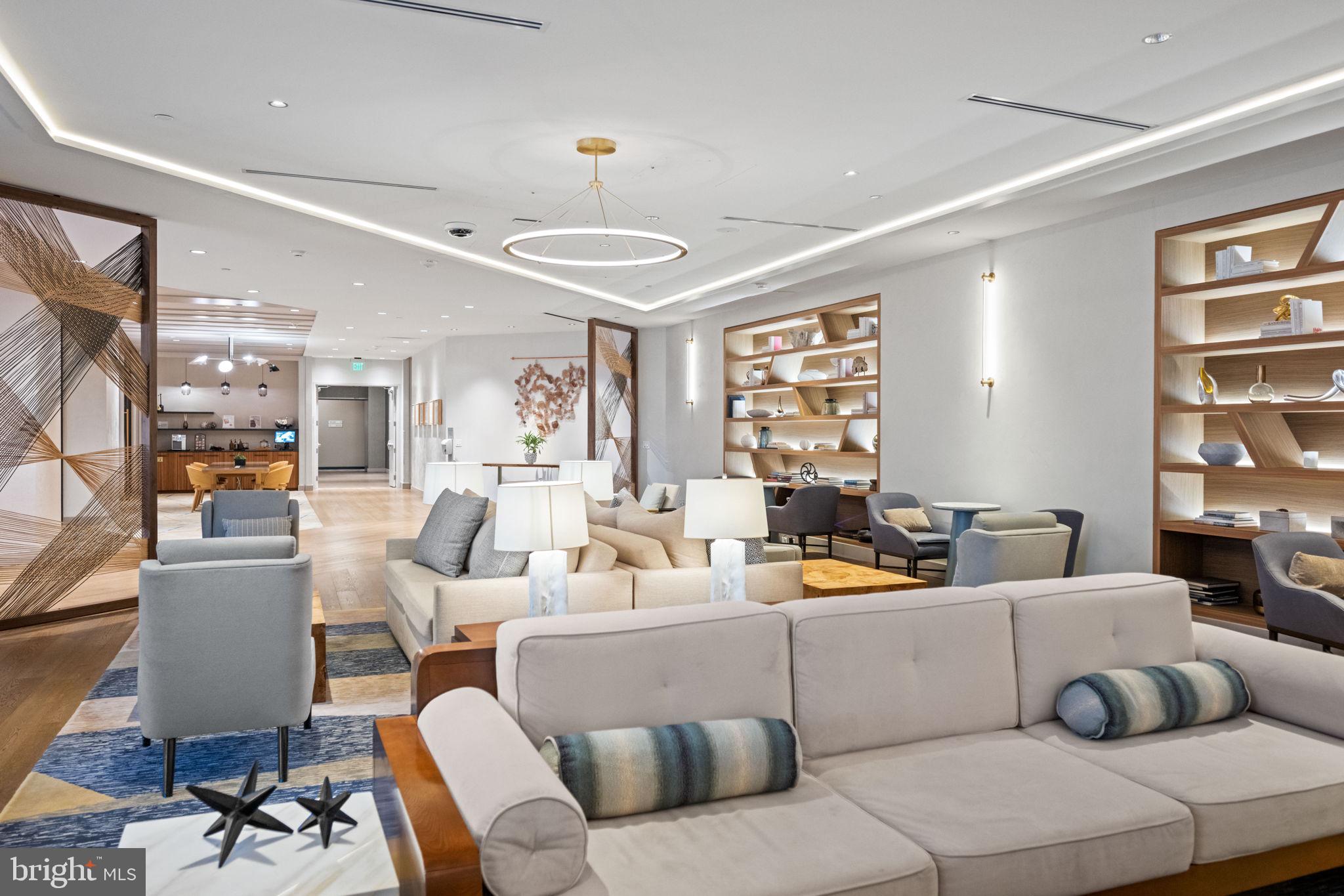 HARBOR EAST - Residential