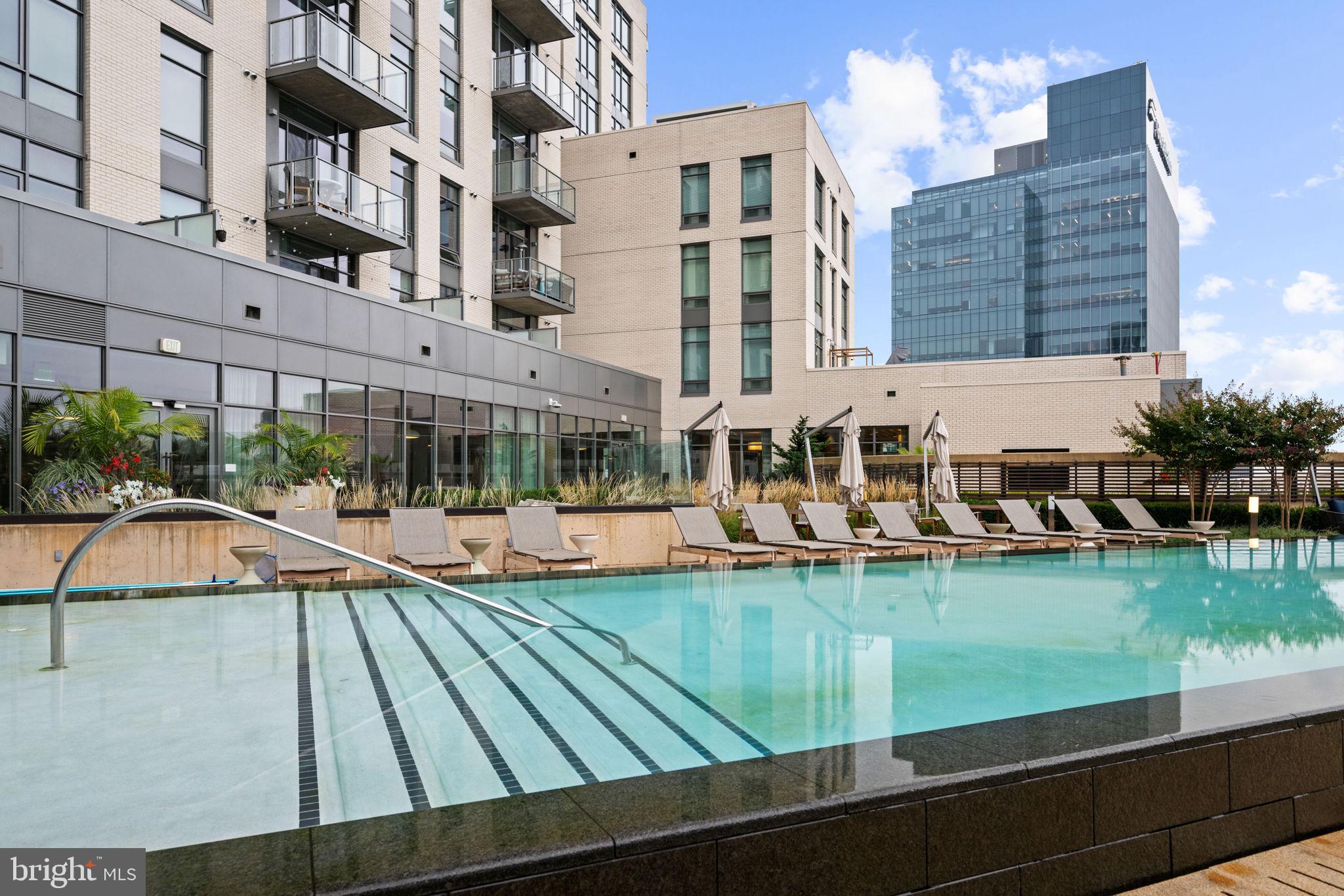 HARBOR EAST - Residential