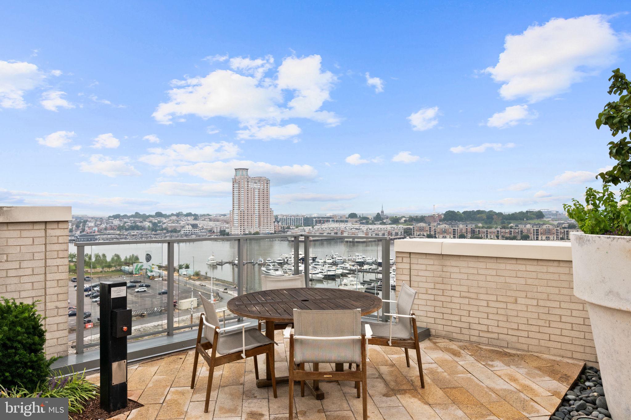 HARBOR EAST - Residential