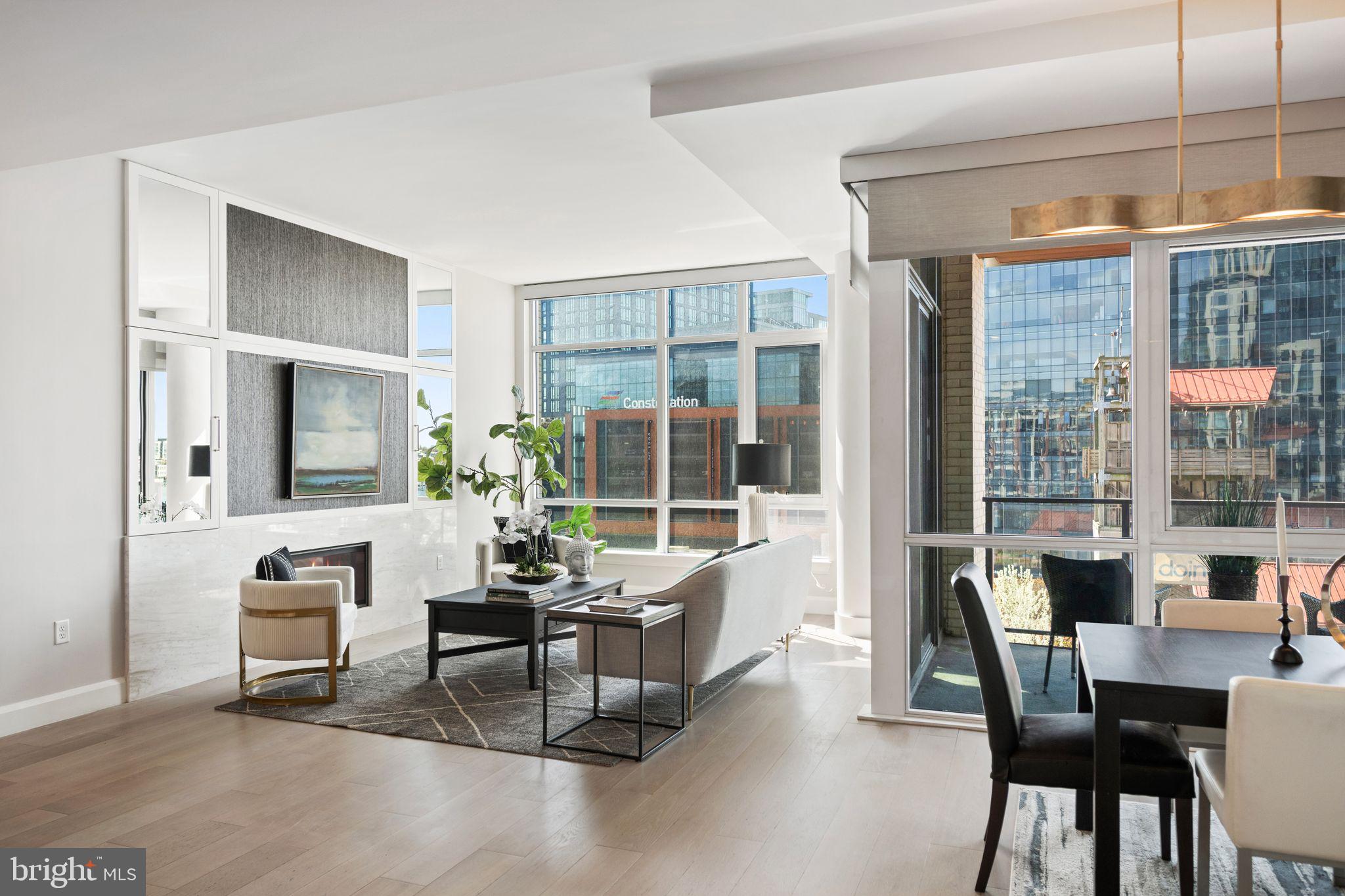 HARBOR EAST - Residential