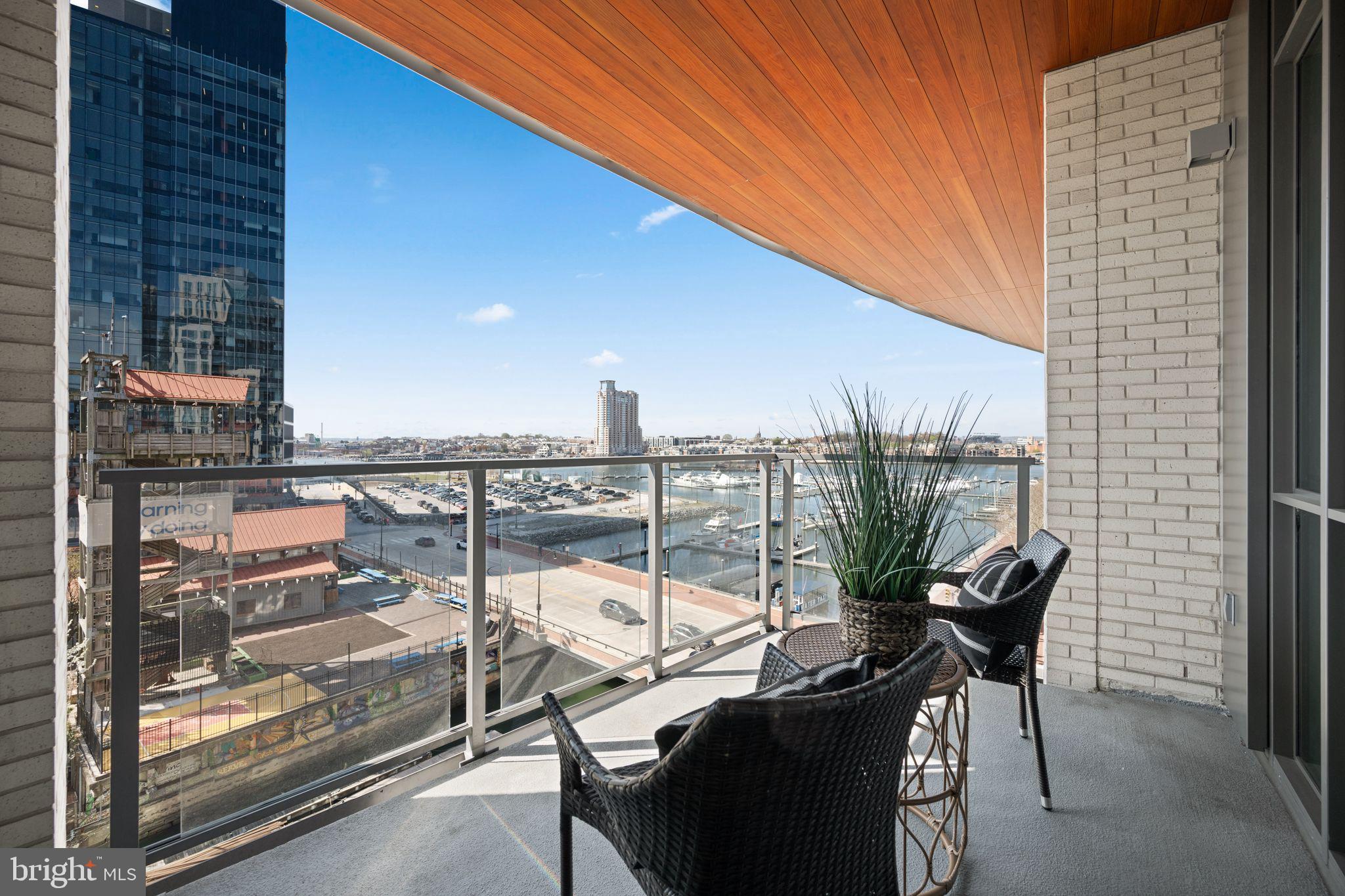 HARBOR EAST - Residential