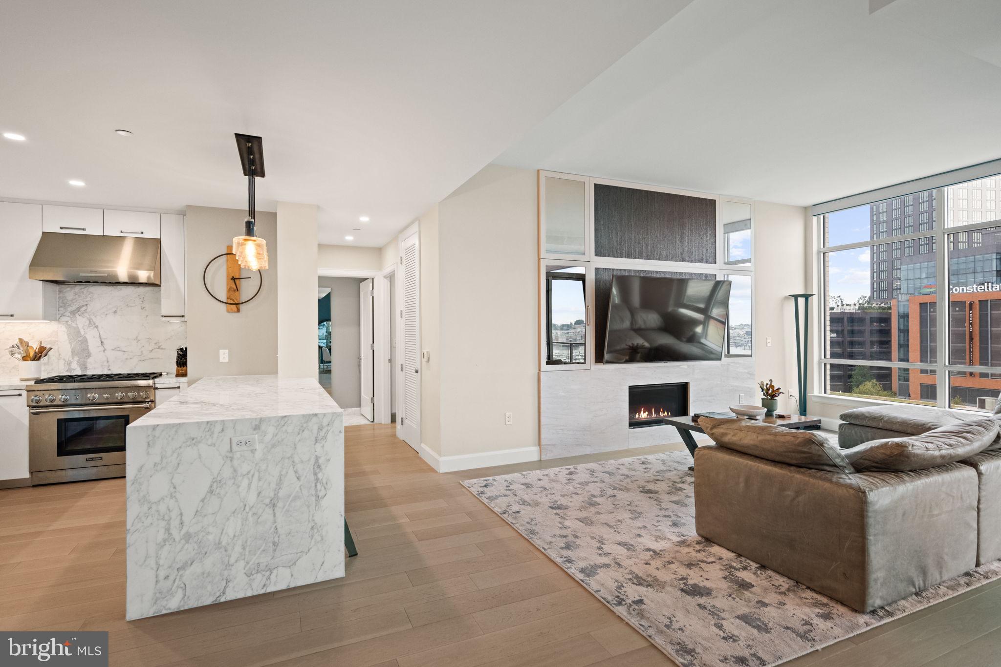 HARBOR EAST - Residential