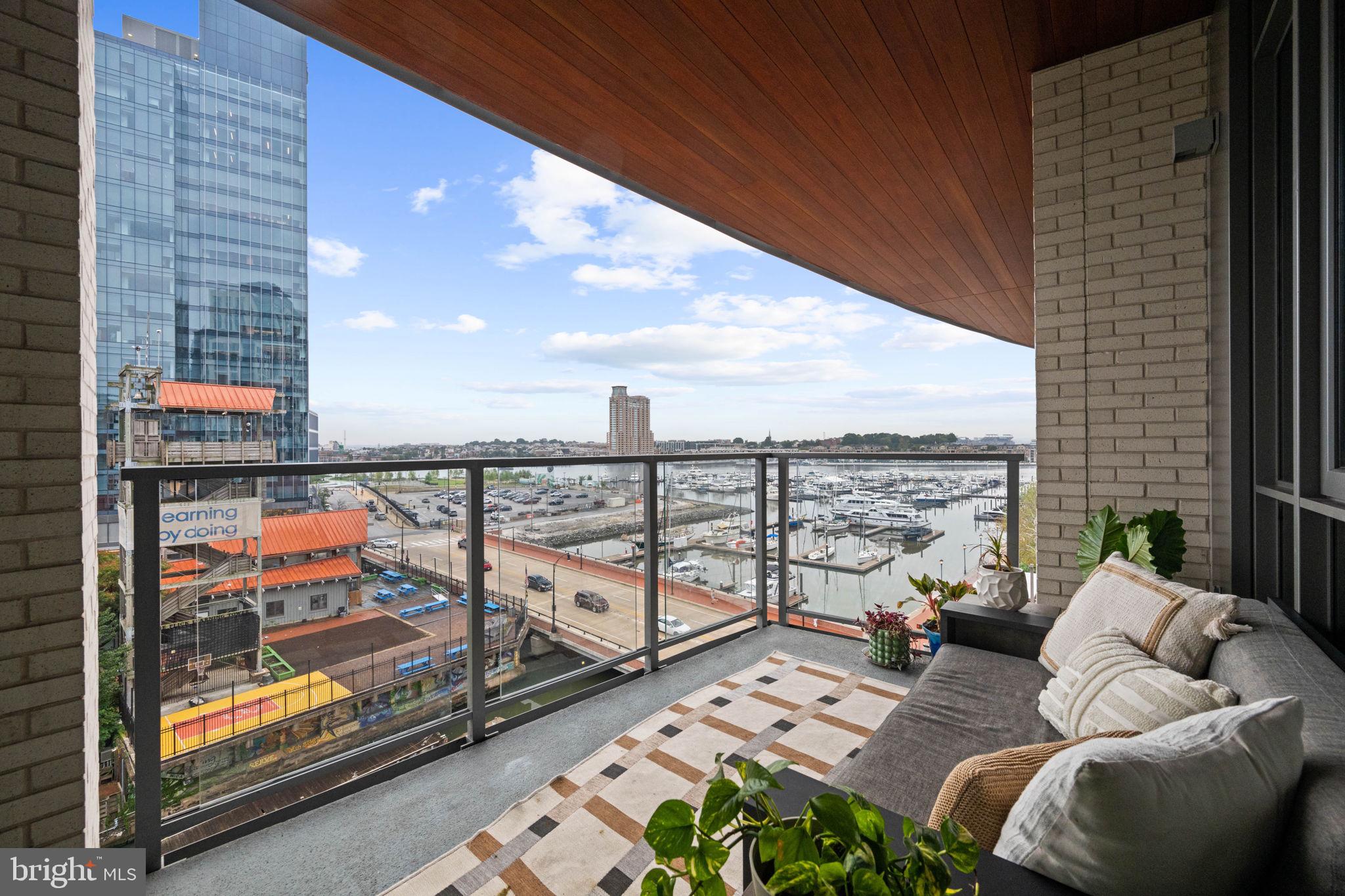 HARBOR EAST - Residential