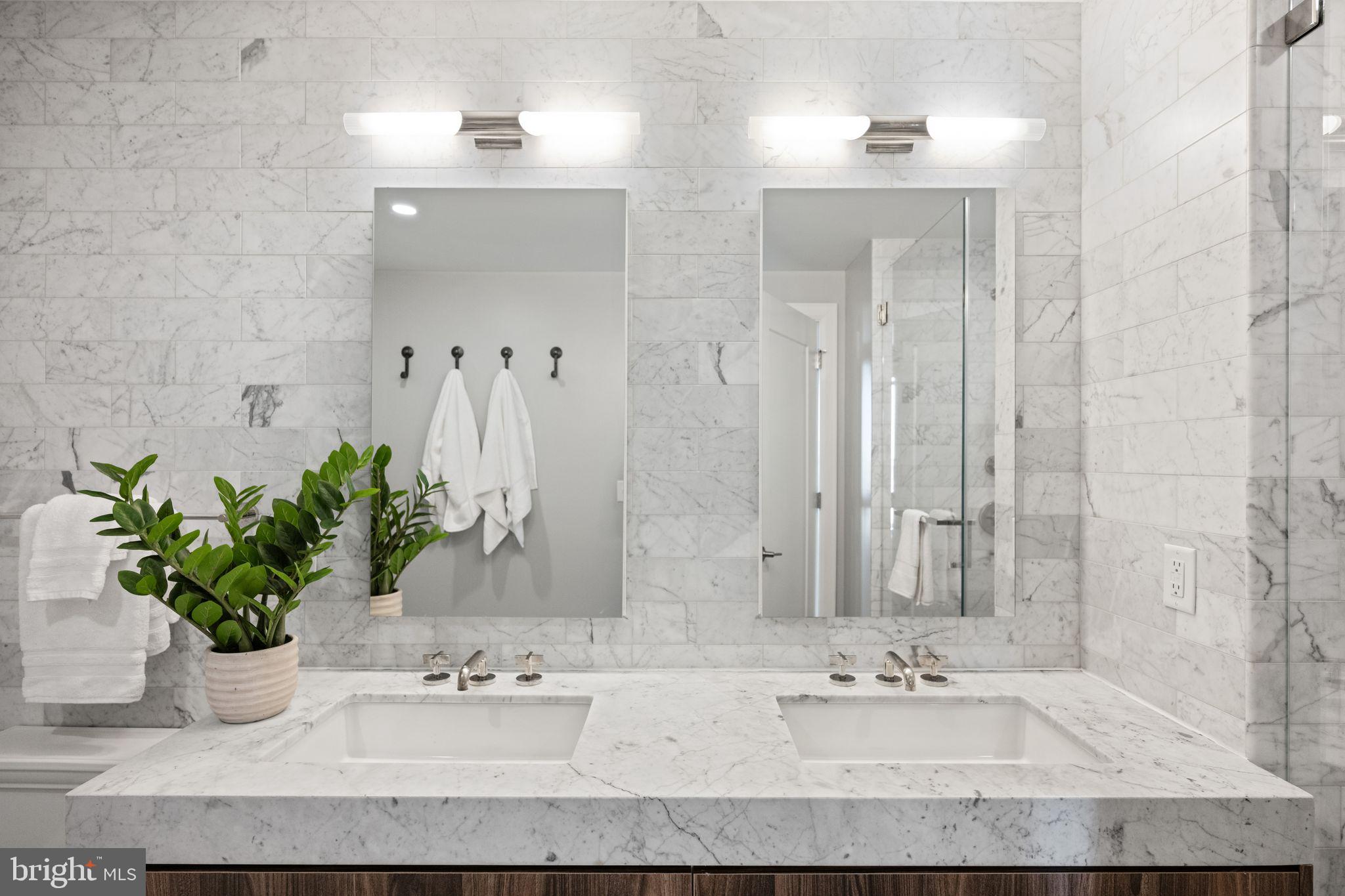 HARBOR EAST - Residential