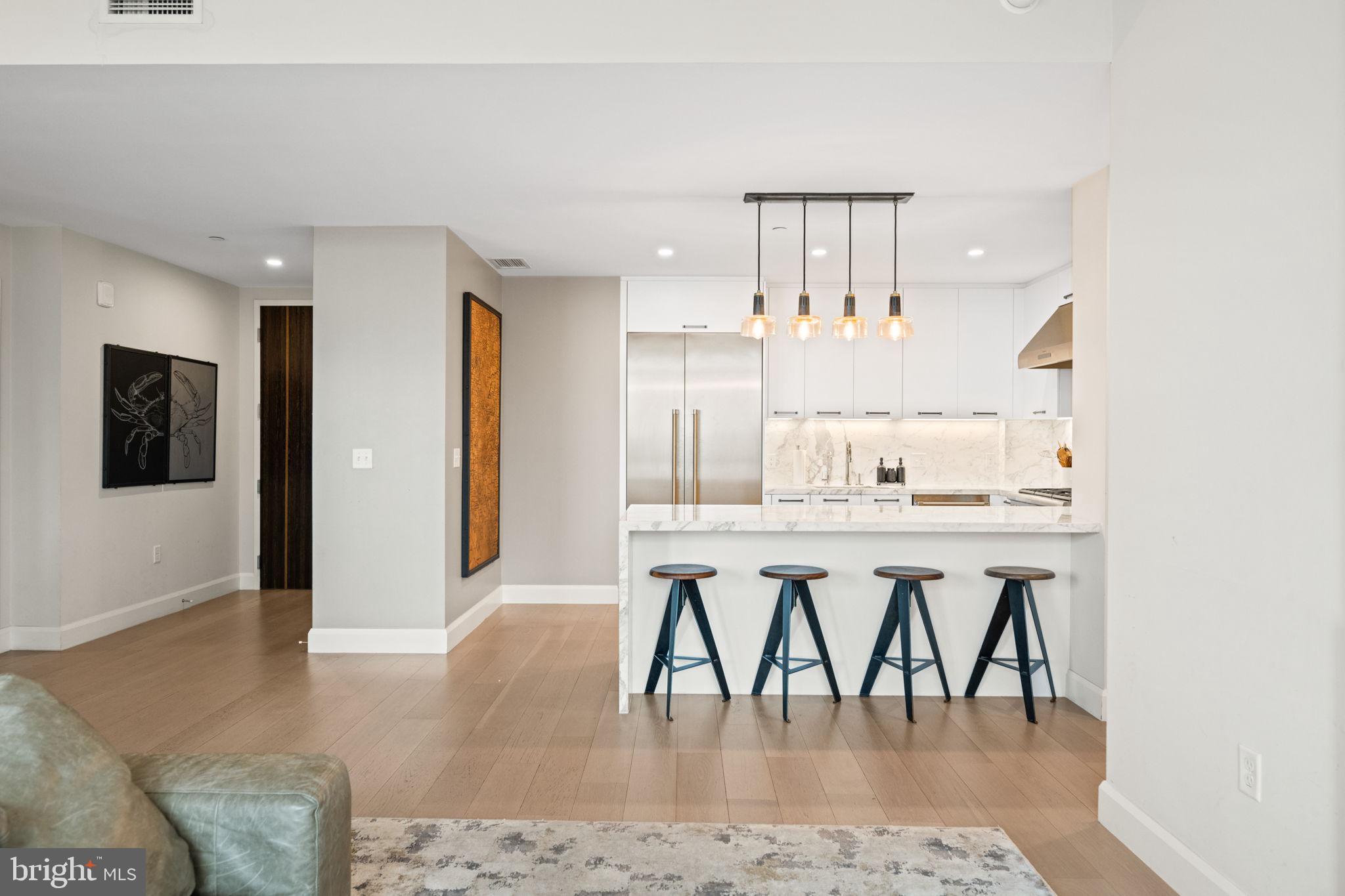 HARBOR EAST - Residential