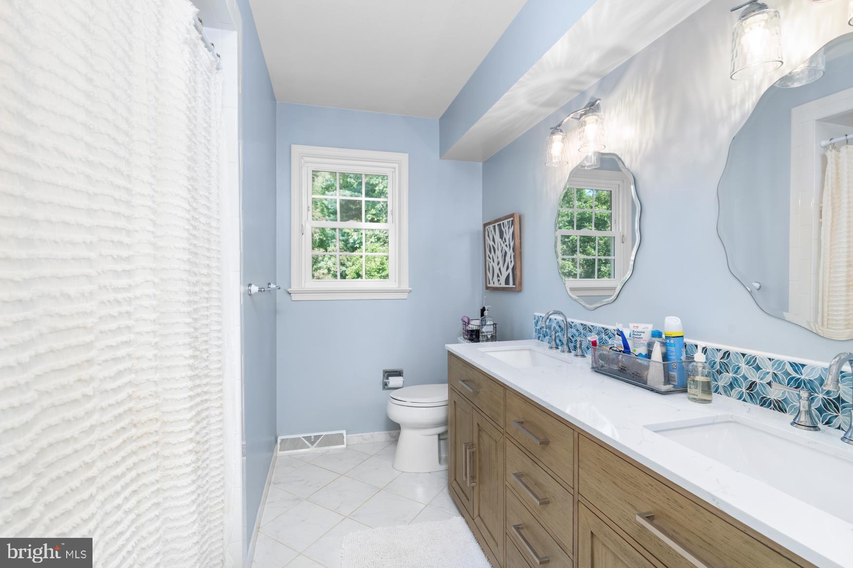 CARRIAGE HILL - Residential