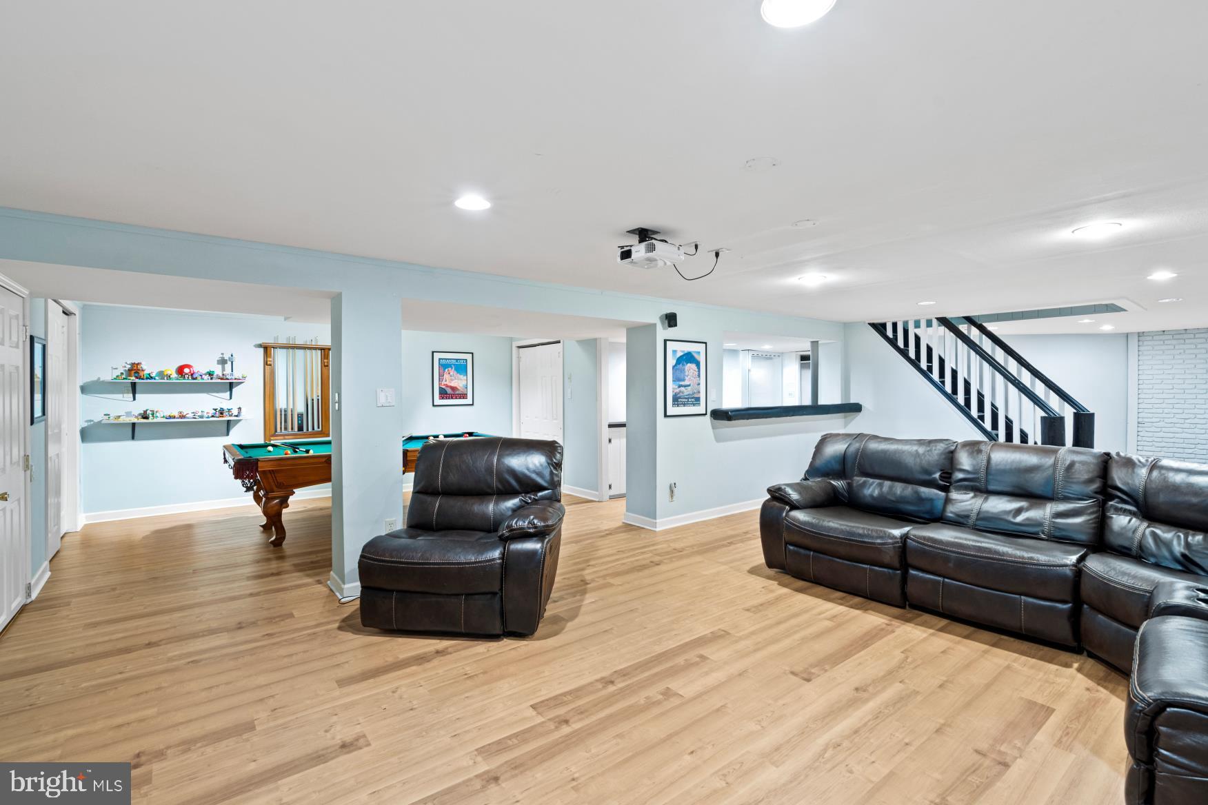 CARRIAGE HILL - Residential