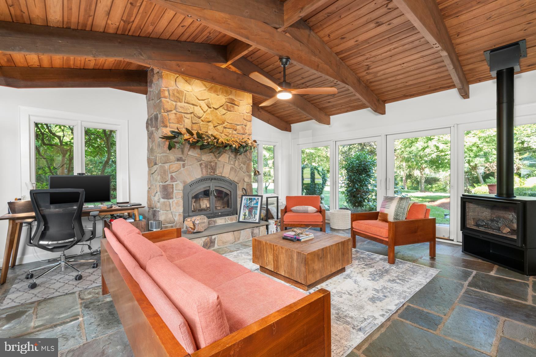 CARRIAGE HILL - Residential