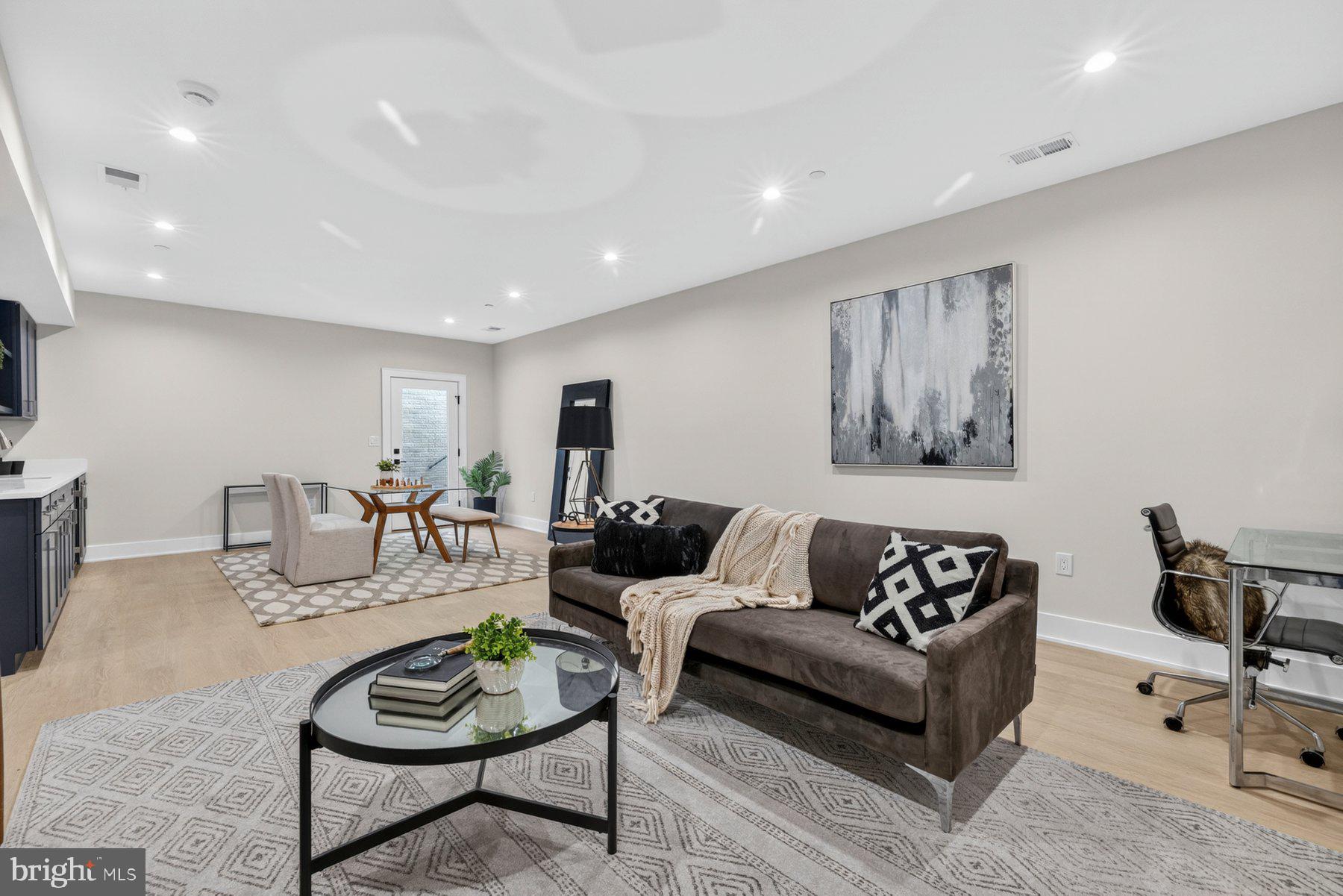 GARRETT PARK ESTATES - Residential