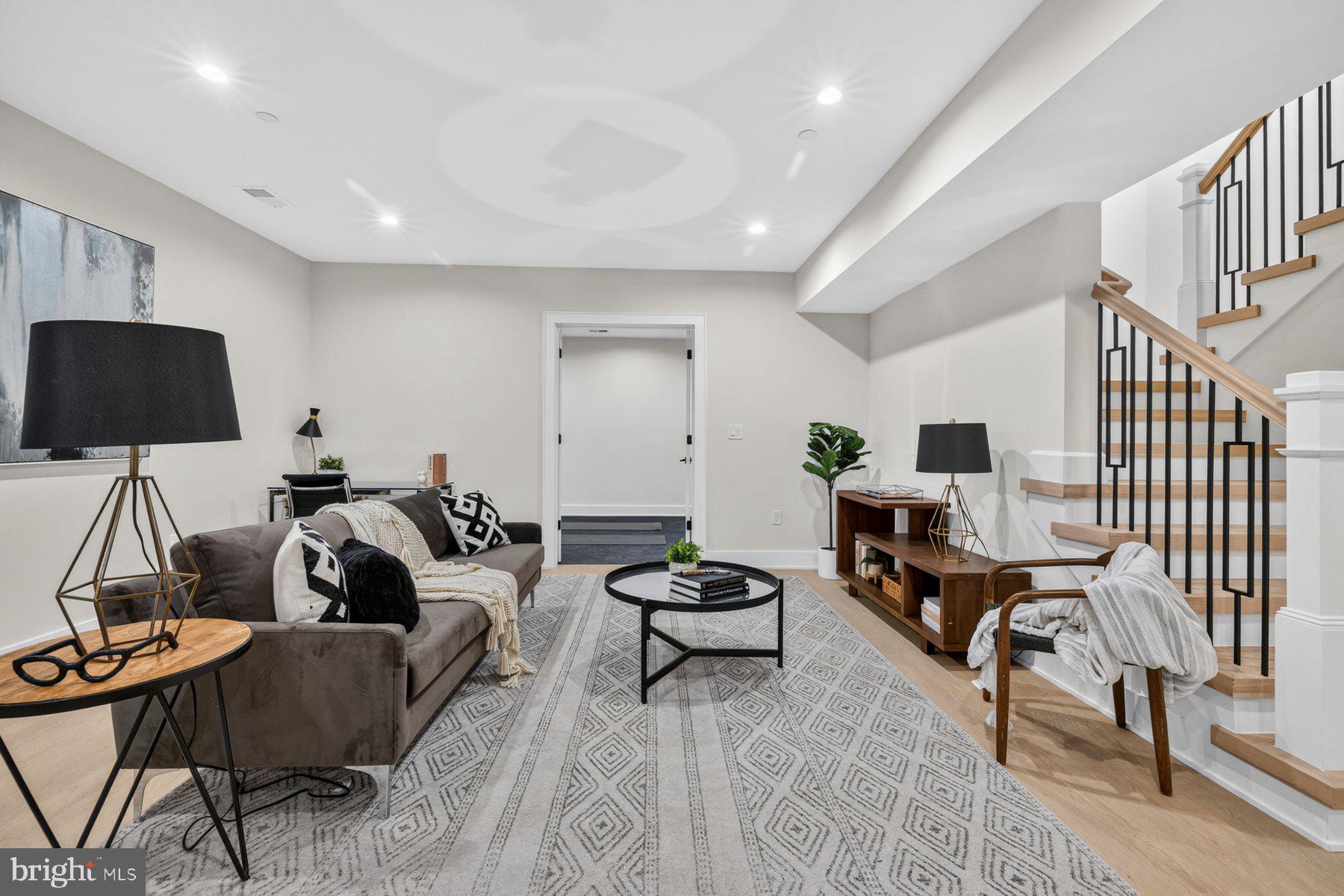 GARRETT PARK ESTATES - Residential
