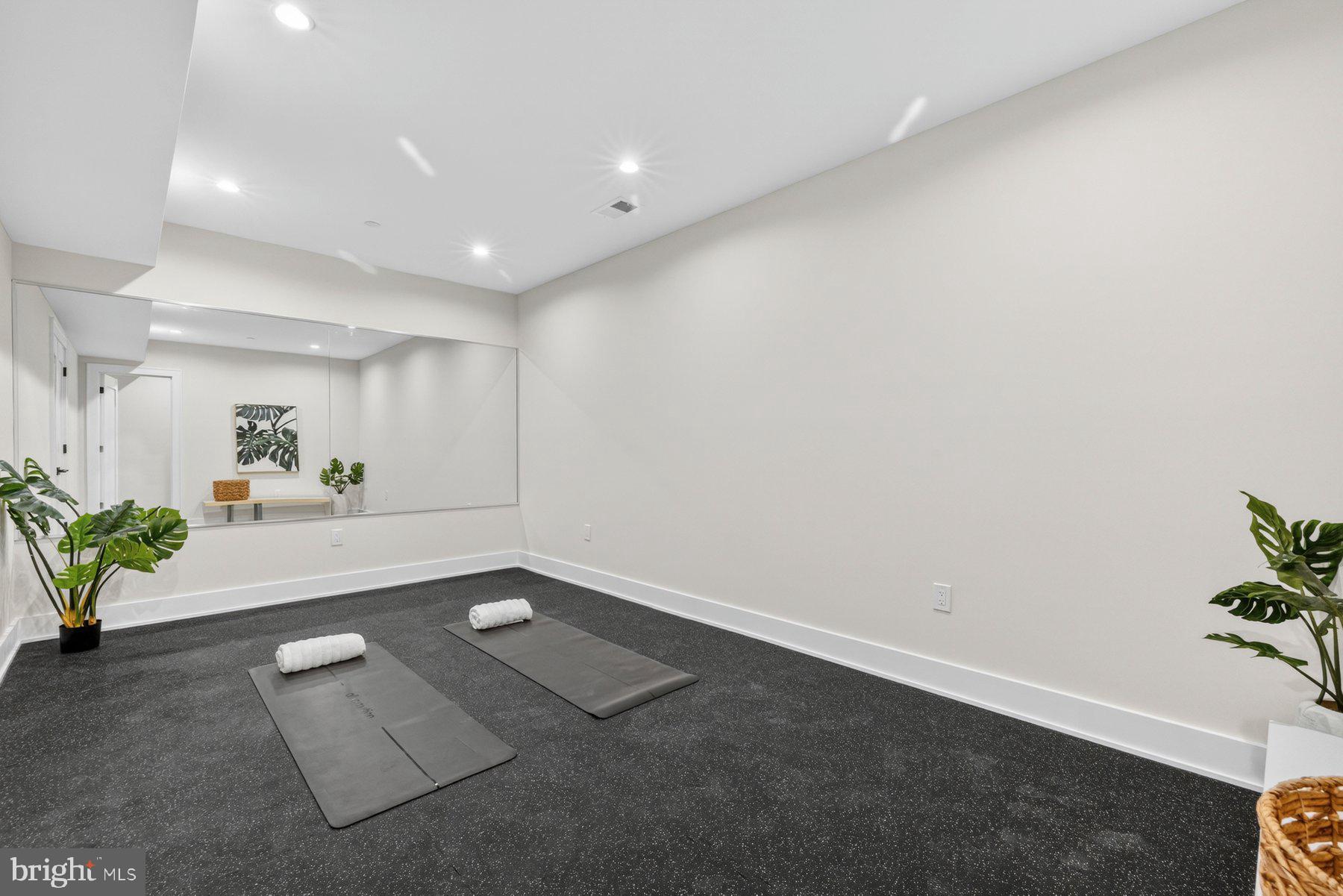 GARRETT PARK ESTATES - Residential