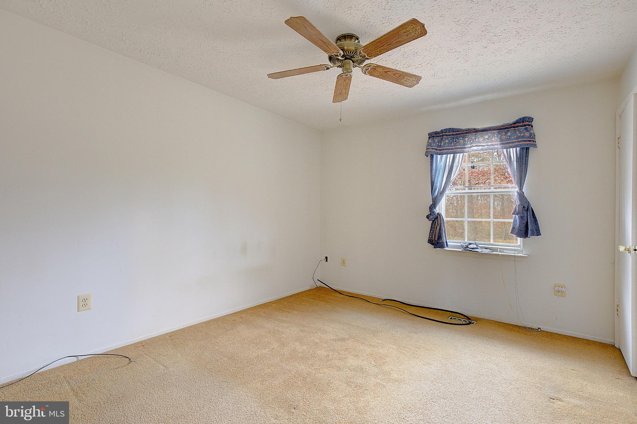 WHITE OAK - Residential