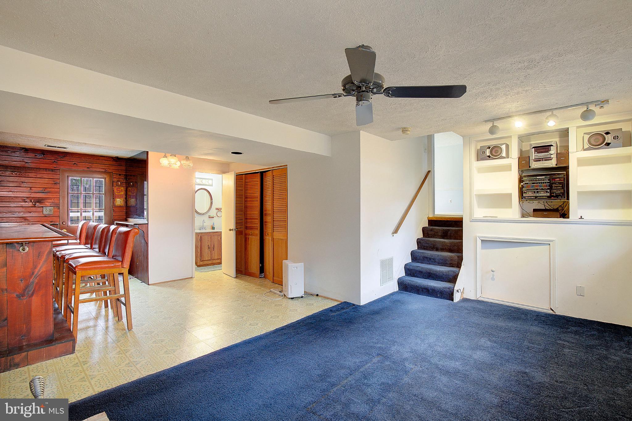 WHITE OAK - Residential