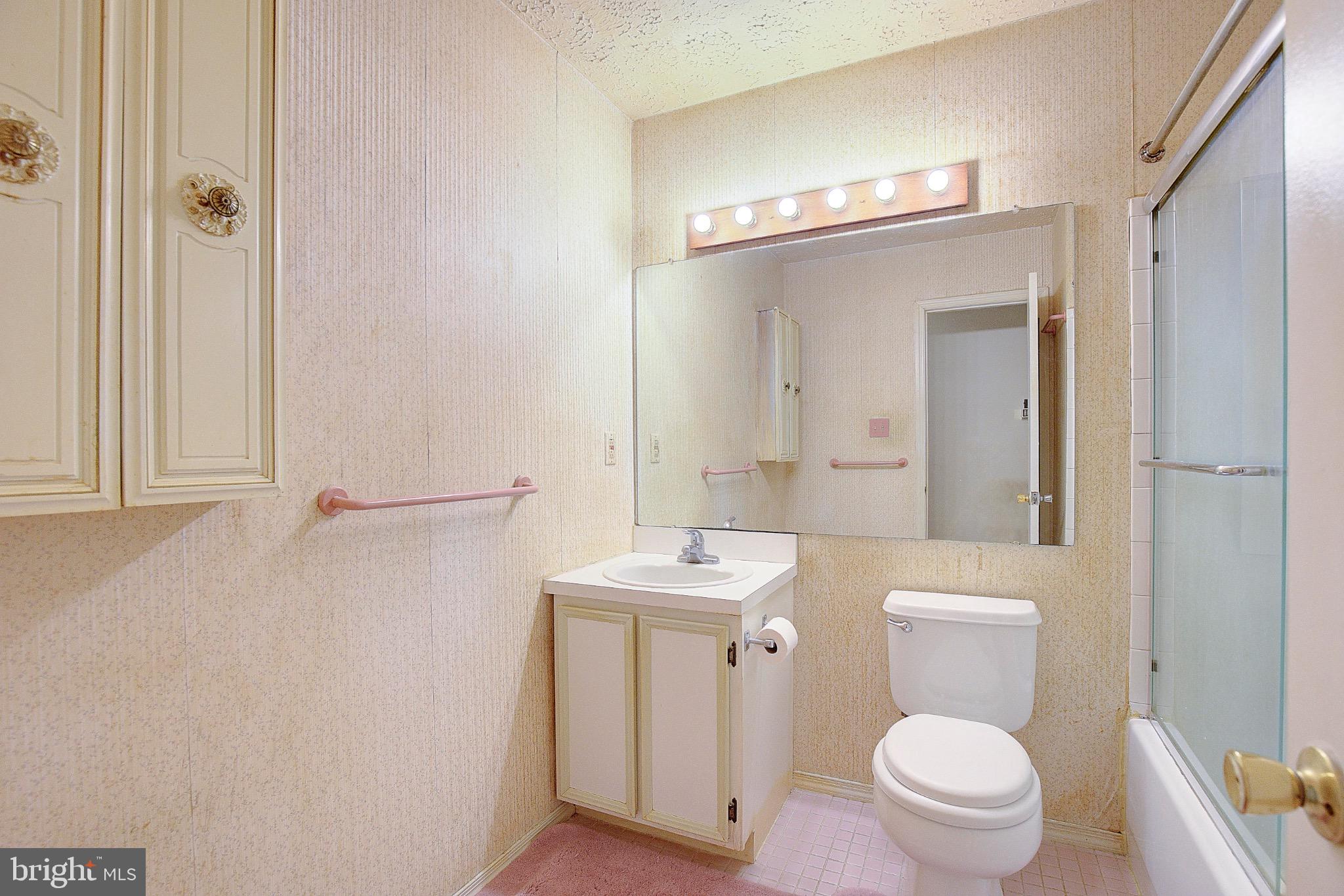 WHITE OAK - Residential