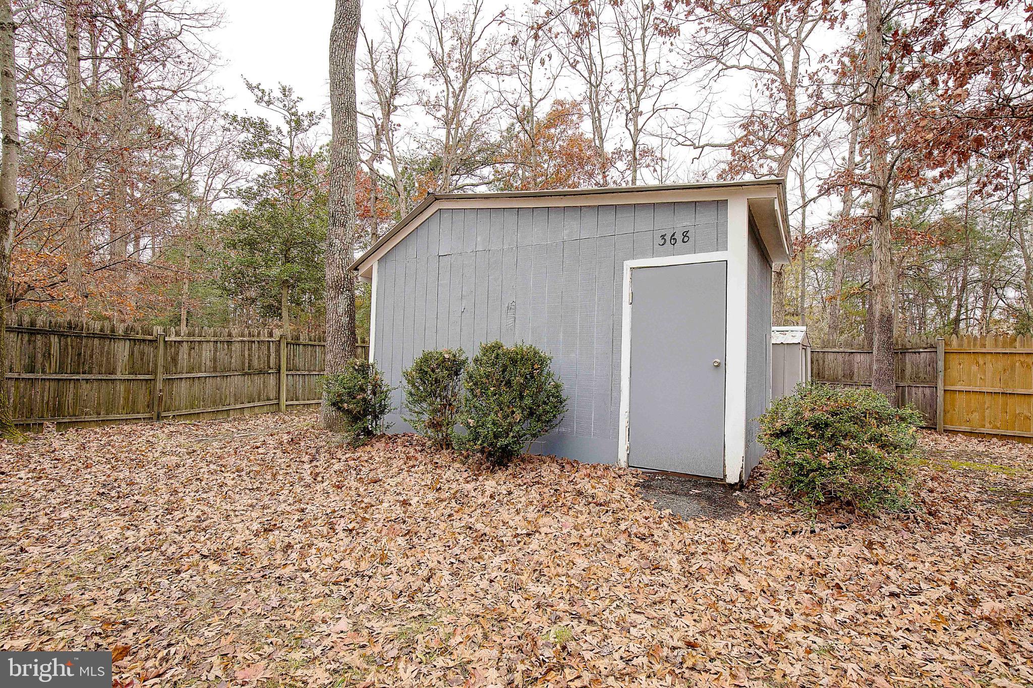 WHITE OAK - Residential