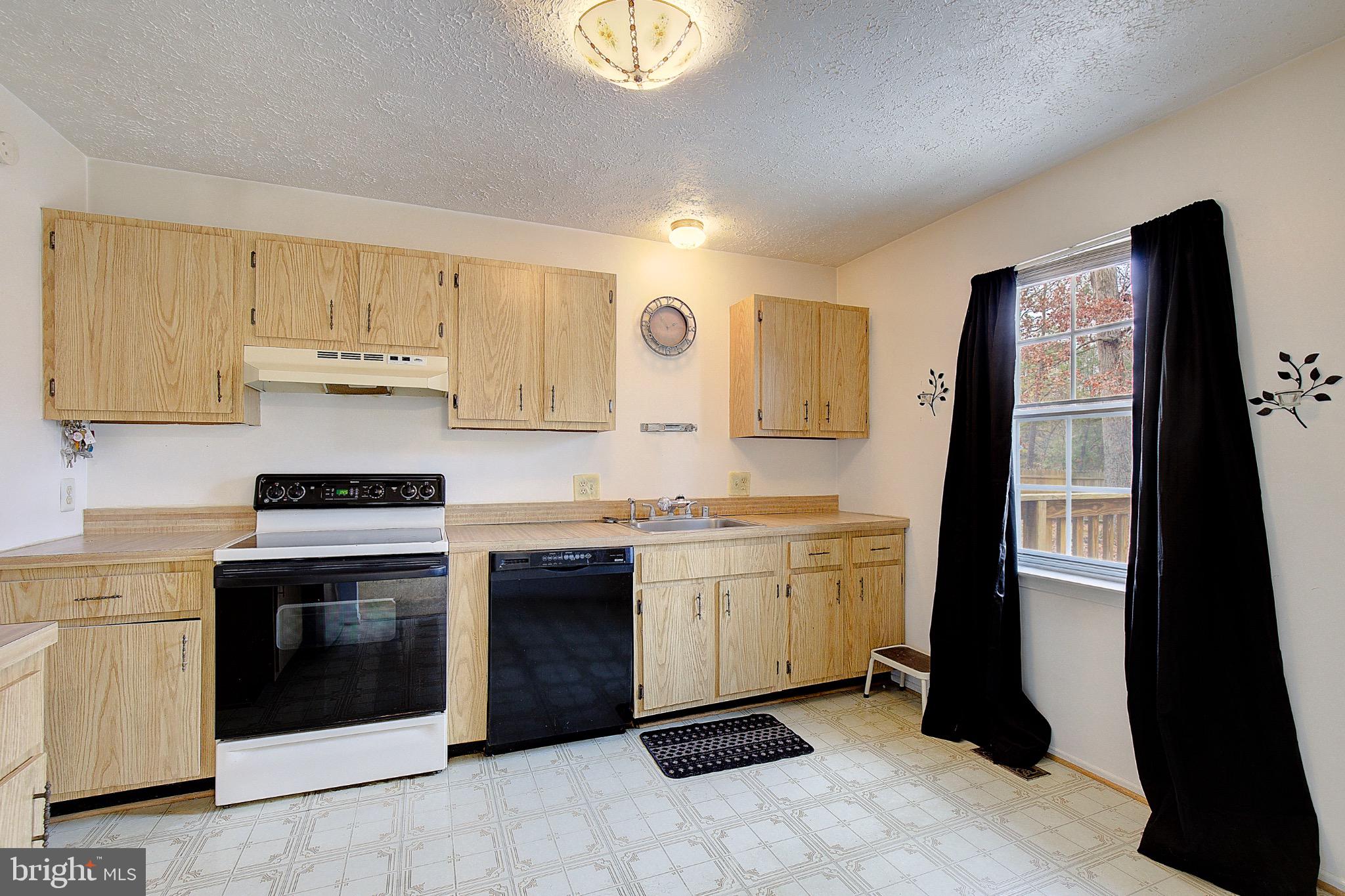 WHITE OAK - Residential