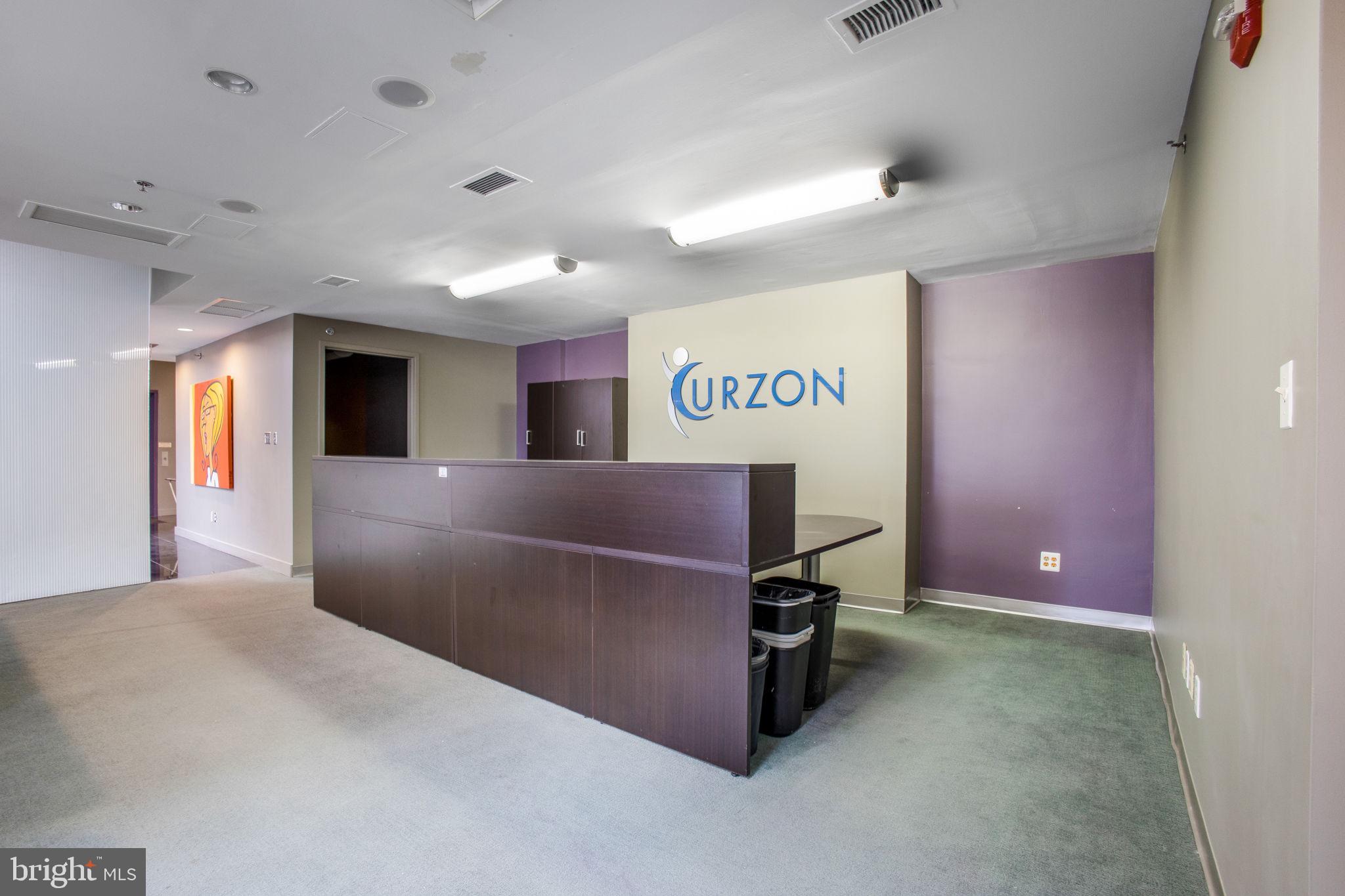 DEL RAY - Commercial Sale